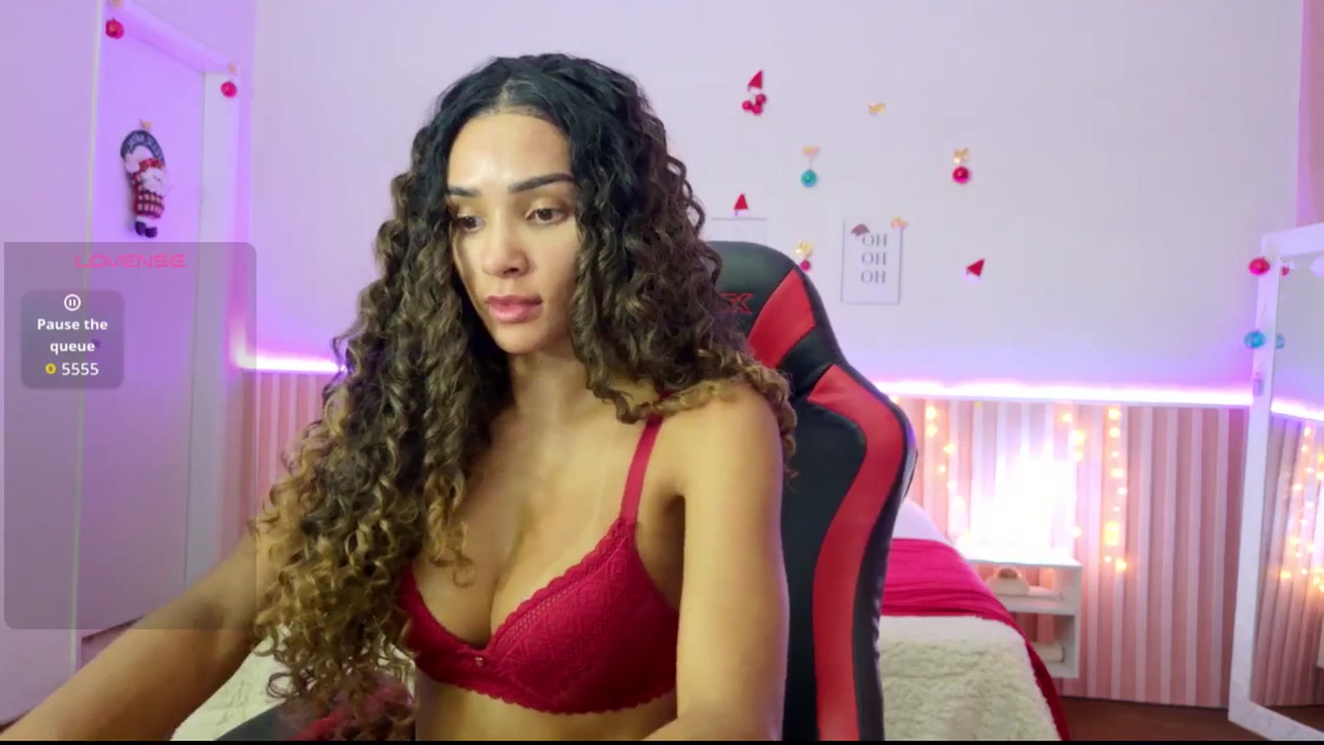 Gallery image thumbnail from Helen9g38's myfreecams stream on, 12/16/2025, 22:47 image 19 of 20