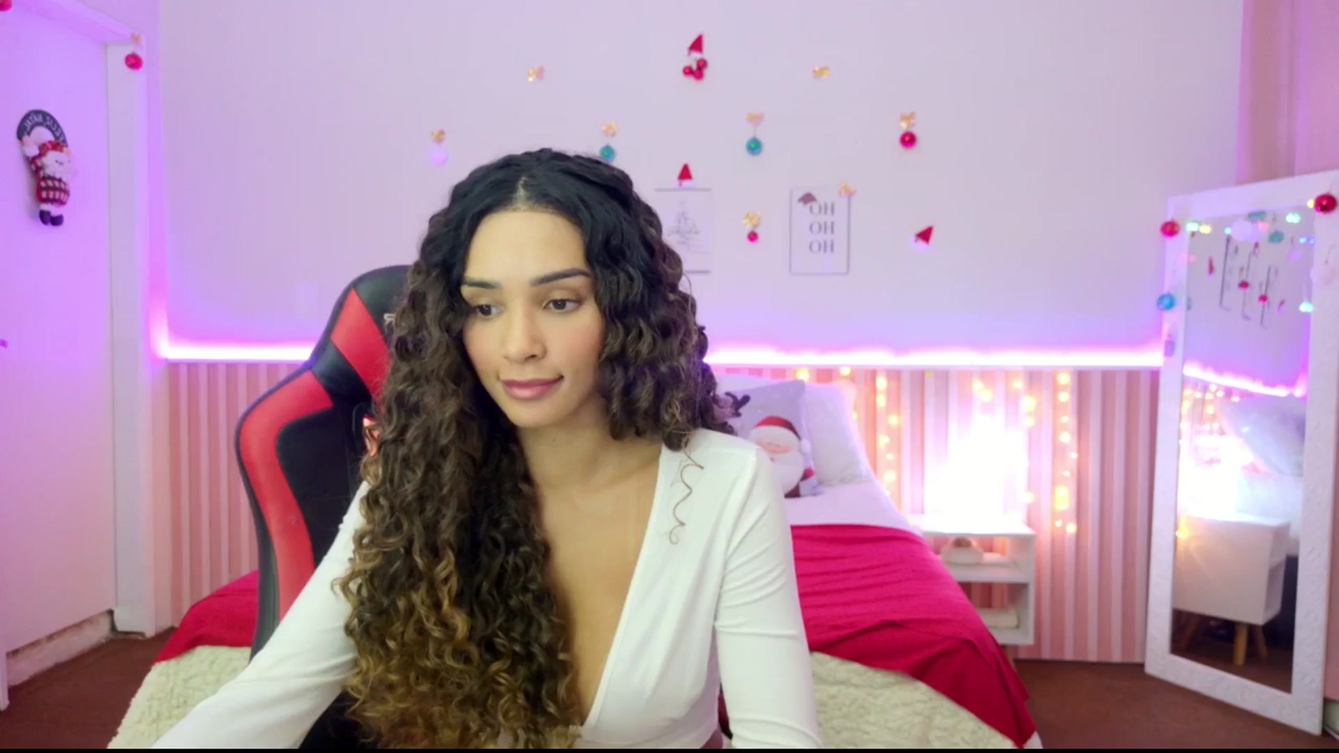 Gallery image thumbnail from Helen9g38's myfreecams stream on, 12/18/2025, 11:43 image 17 of 20