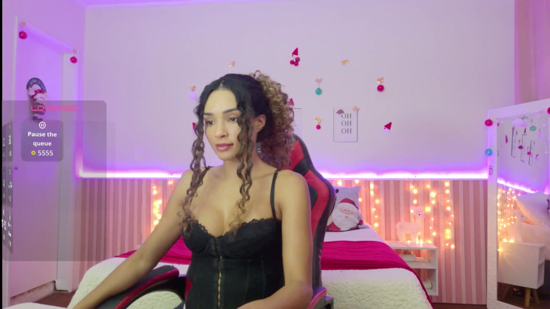 Gallery image thumbnail from Helen9g38's myfreecams stream on, 12/19/2025, 14:06 image 11 of 20