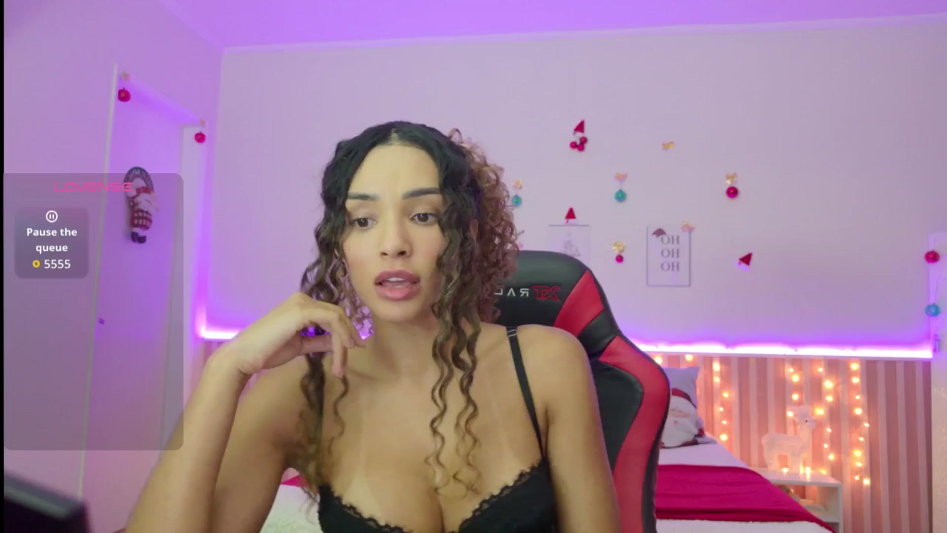 Gallery image thumbnail from Helen9g38's myfreecams stream on, 12/19/2025, 14:56 image 5 of 20