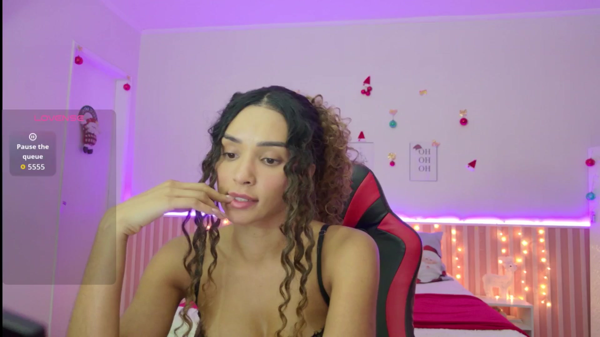Gallery image thumbnail from Helen9g38's myfreecams stream on, 12/19/2025, 14:56 image 16 of 20