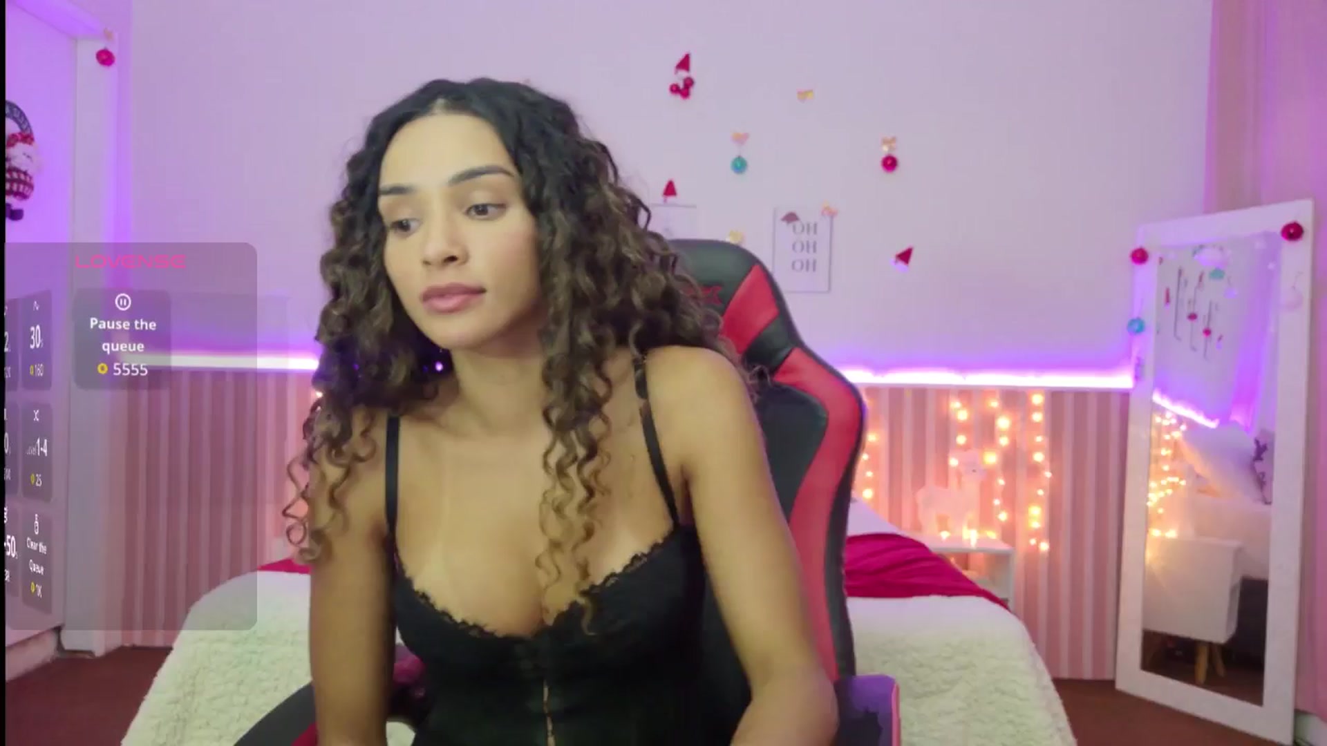 Gallery image thumbnail from Helen9g38's myfreecams stream on, 12/19/2025, 21:19 image 9 of 20