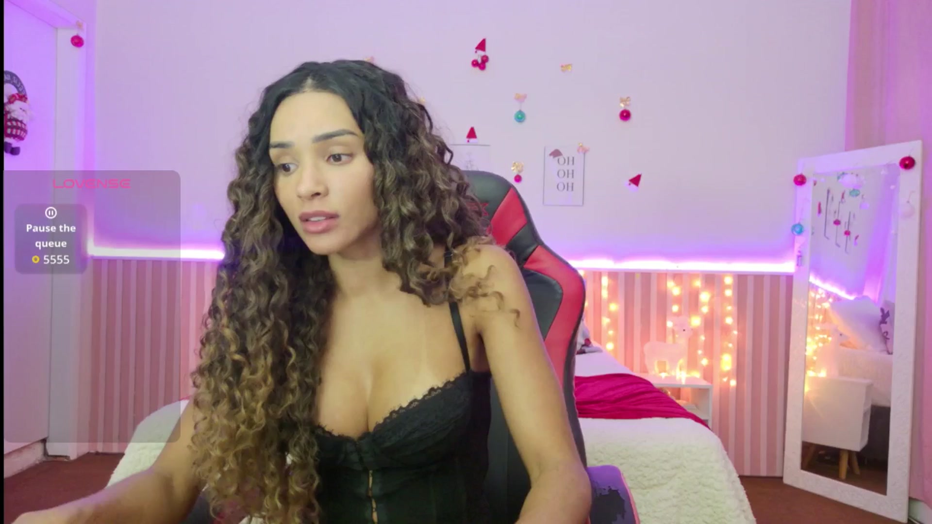 Gallery image thumbnail from Helen9g38's myfreecams stream on, 12/19/2025, 21:19 image 1 of 20