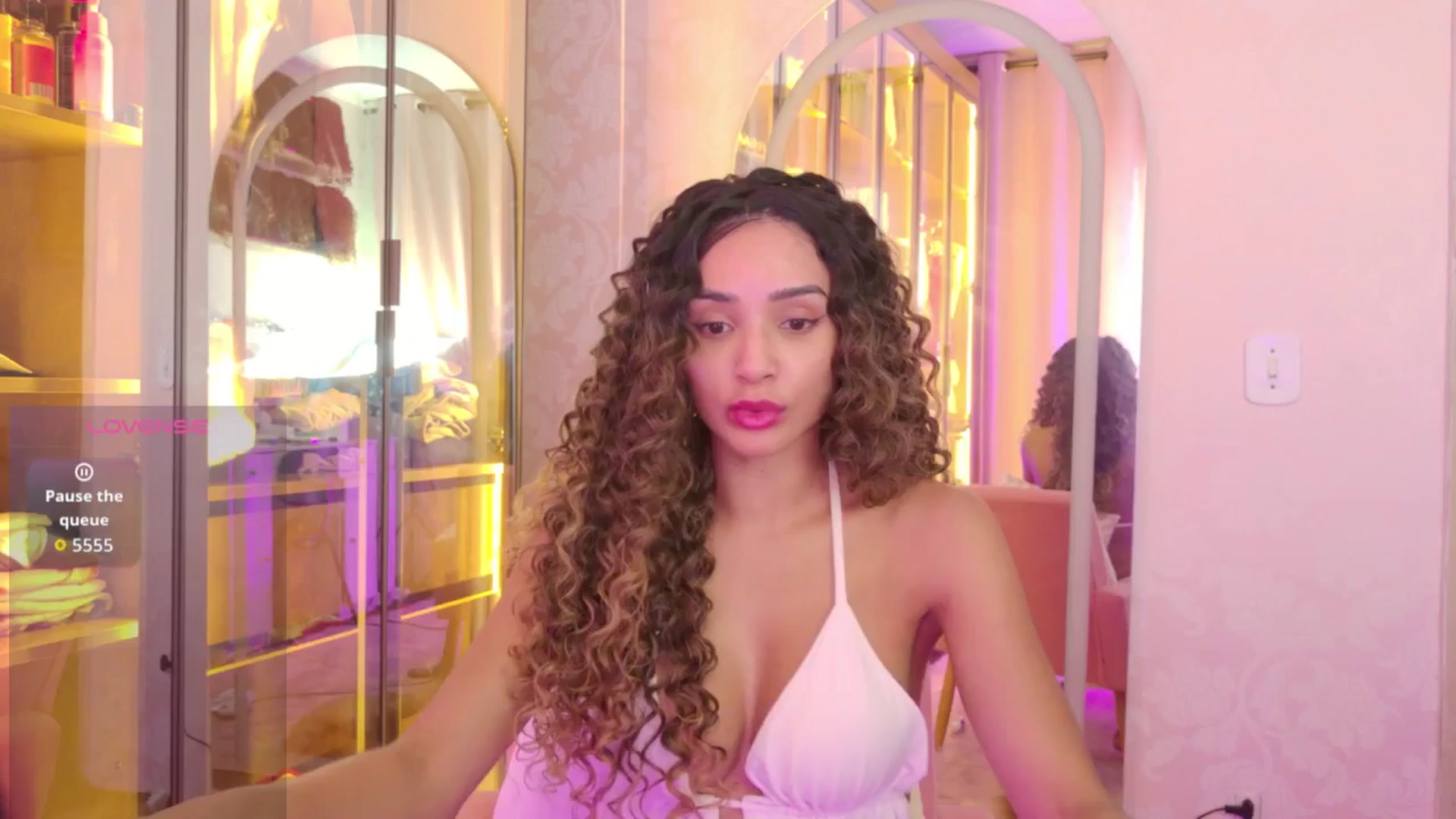 Gallery image thumbnail from Helen9g38's myfreecams stream on, 01/13/2026, 22:04 image 1 of 20