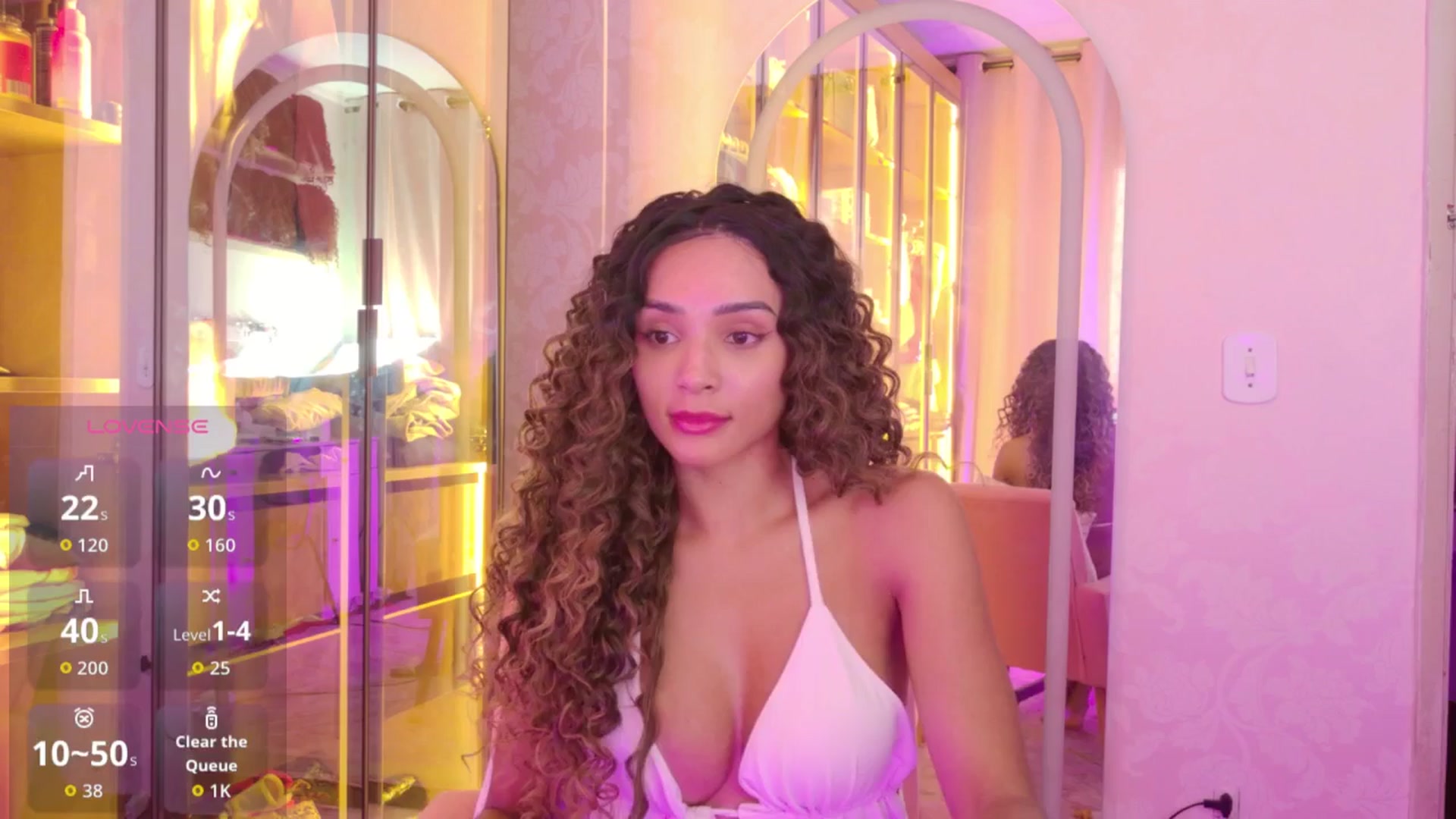 Gallery image thumbnail from Helen9g38's myfreecams stream on, 01/13/2026, 22:04 image 13 of 20