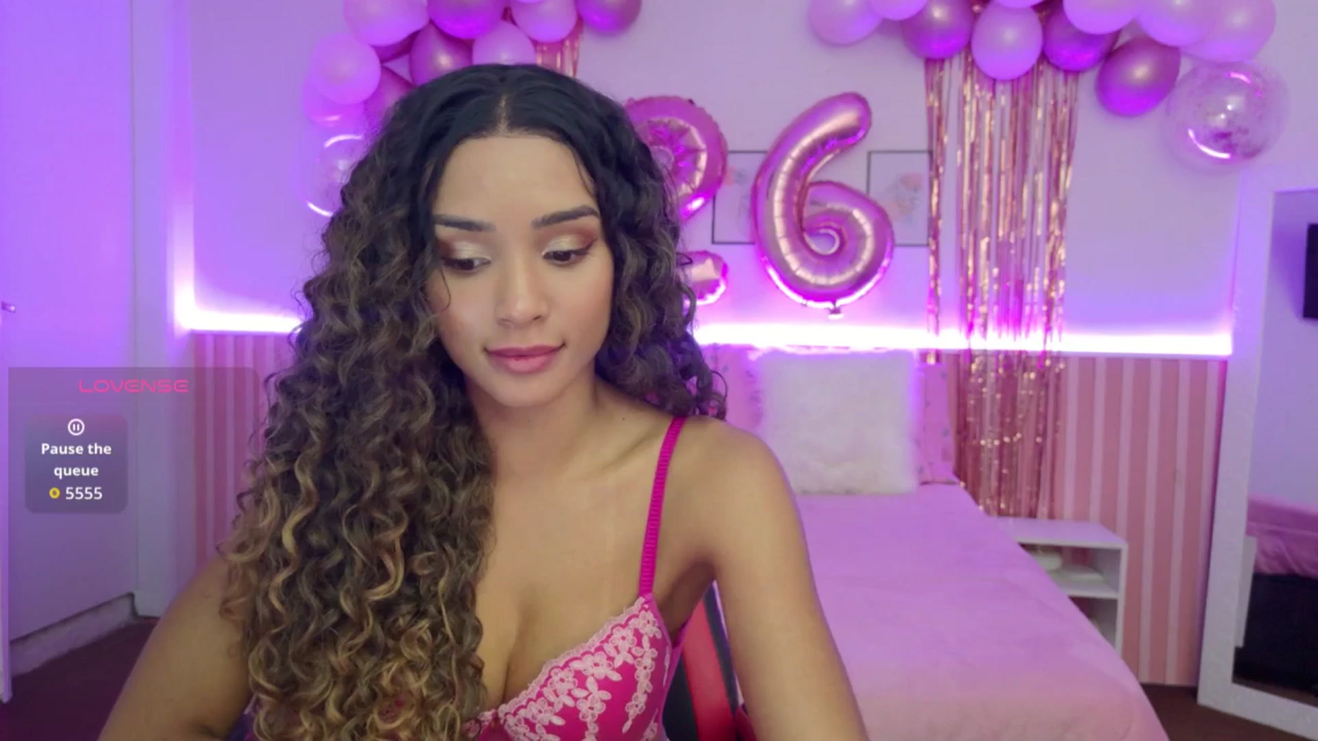 Gallery image thumbnail from Helen9g38's myfreecams stream on, 01/20/2026, 14:27 image 9 of 20