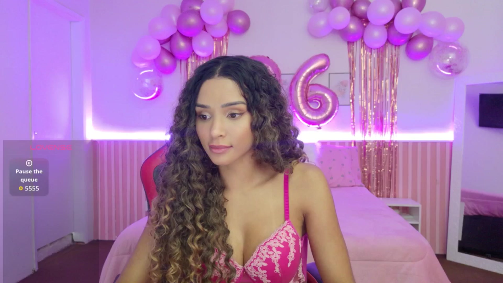 Gallery image thumbnail from Helen9g38's myfreecams stream on, 01/20/2026, 16:24 image 11 of 20
