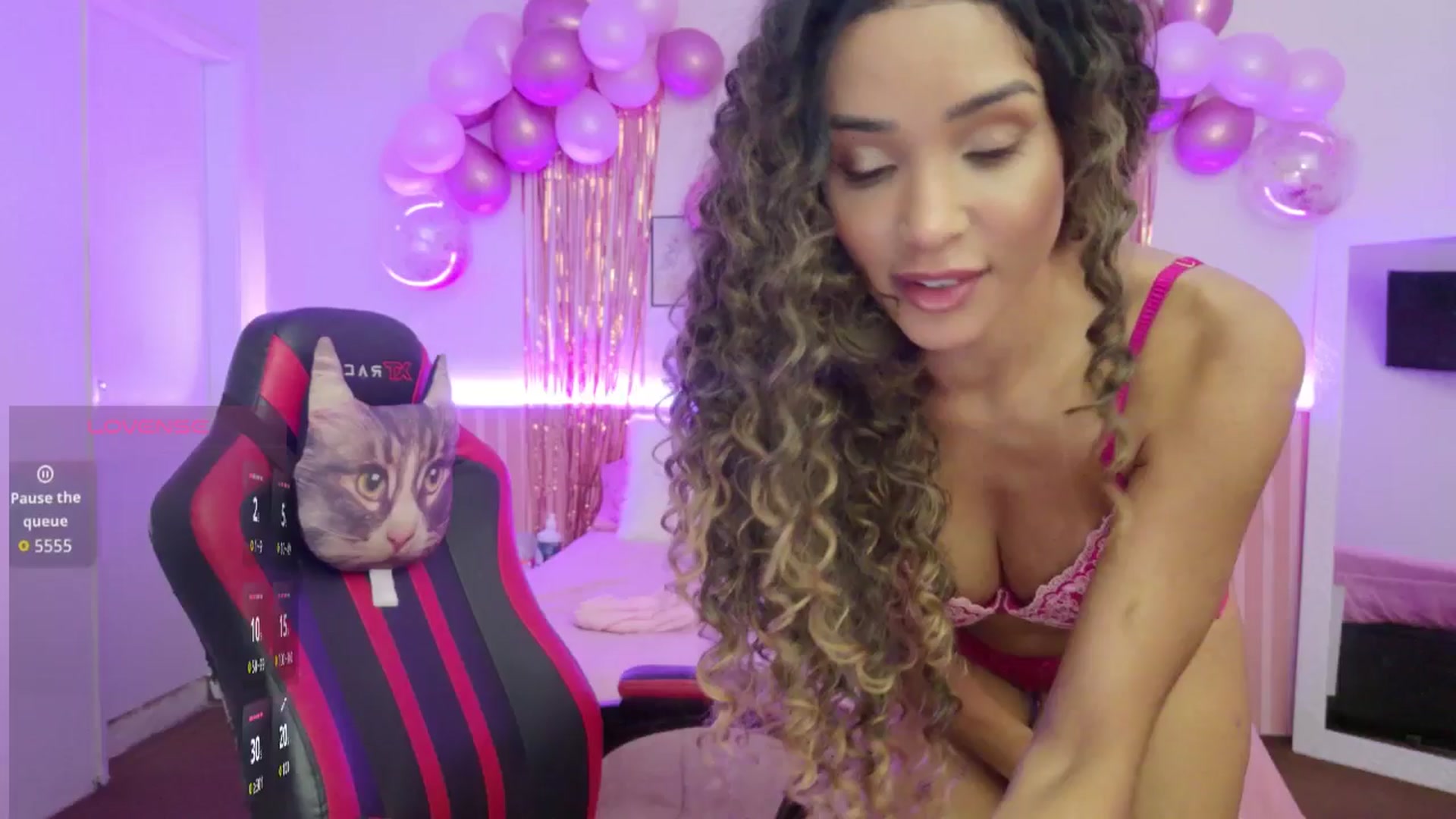 Gallery image thumbnail from Helen9g38's myfreecams stream on, 01/20/2026, 16:24 image 14 of 20
