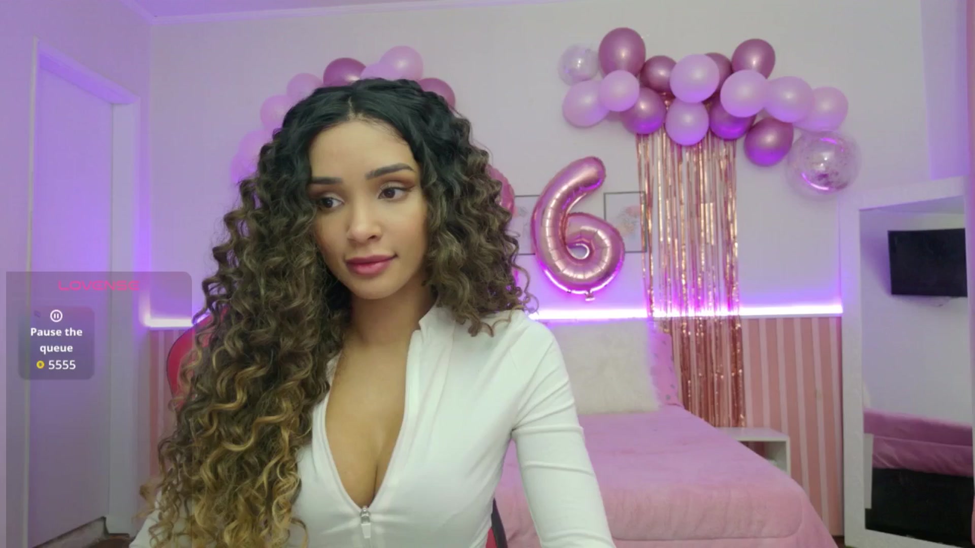 Gallery image thumbnail from Helen9g38's myfreecams stream on, 01/22/2026, 13:59 image 3 of 20