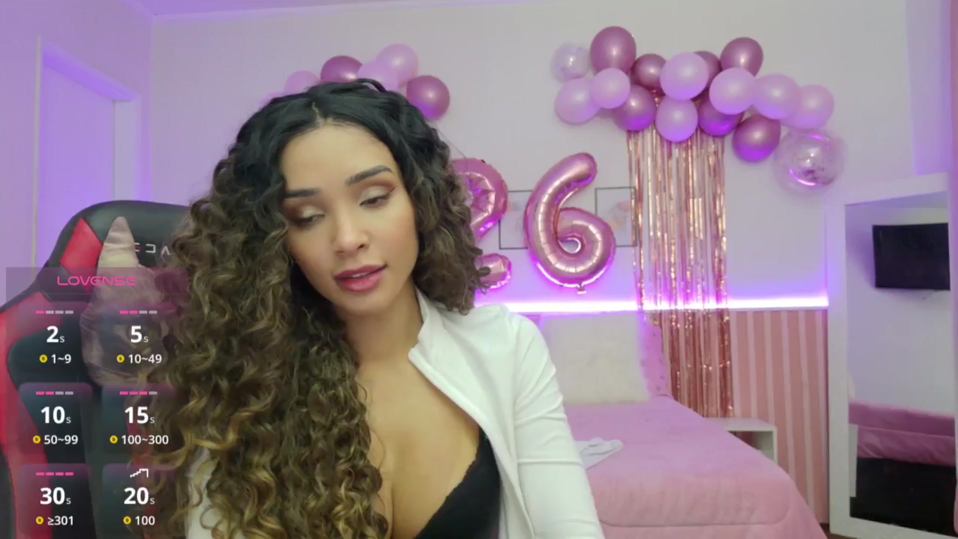 Gallery image thumbnail from Helen9g38's myfreecams stream on, 01/22/2026, 13:59 image 13 of 20