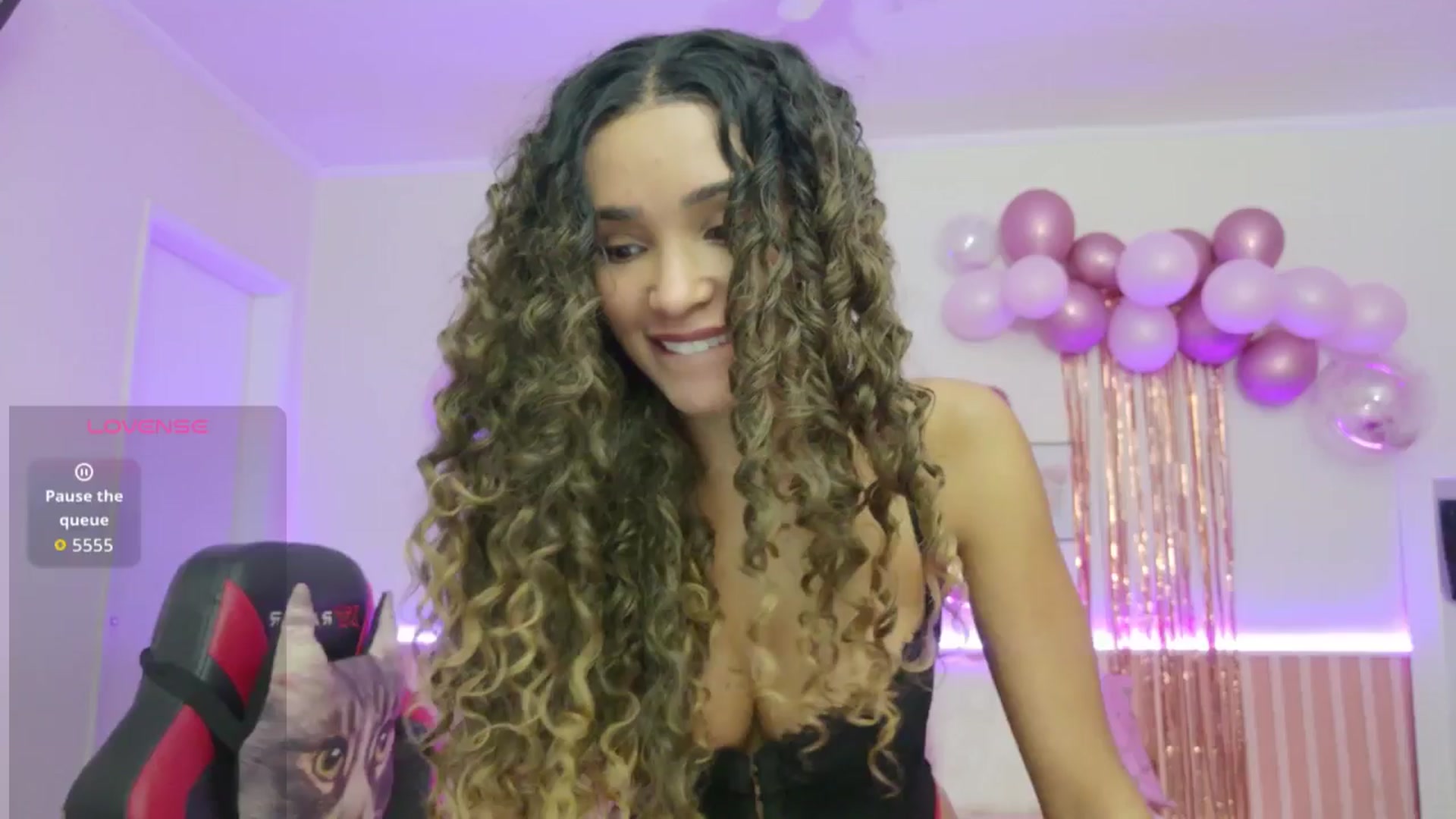 Gallery image thumbnail from Helen9g38's myfreecams stream on, 01/25/2026, 01:56 image 7 of 20