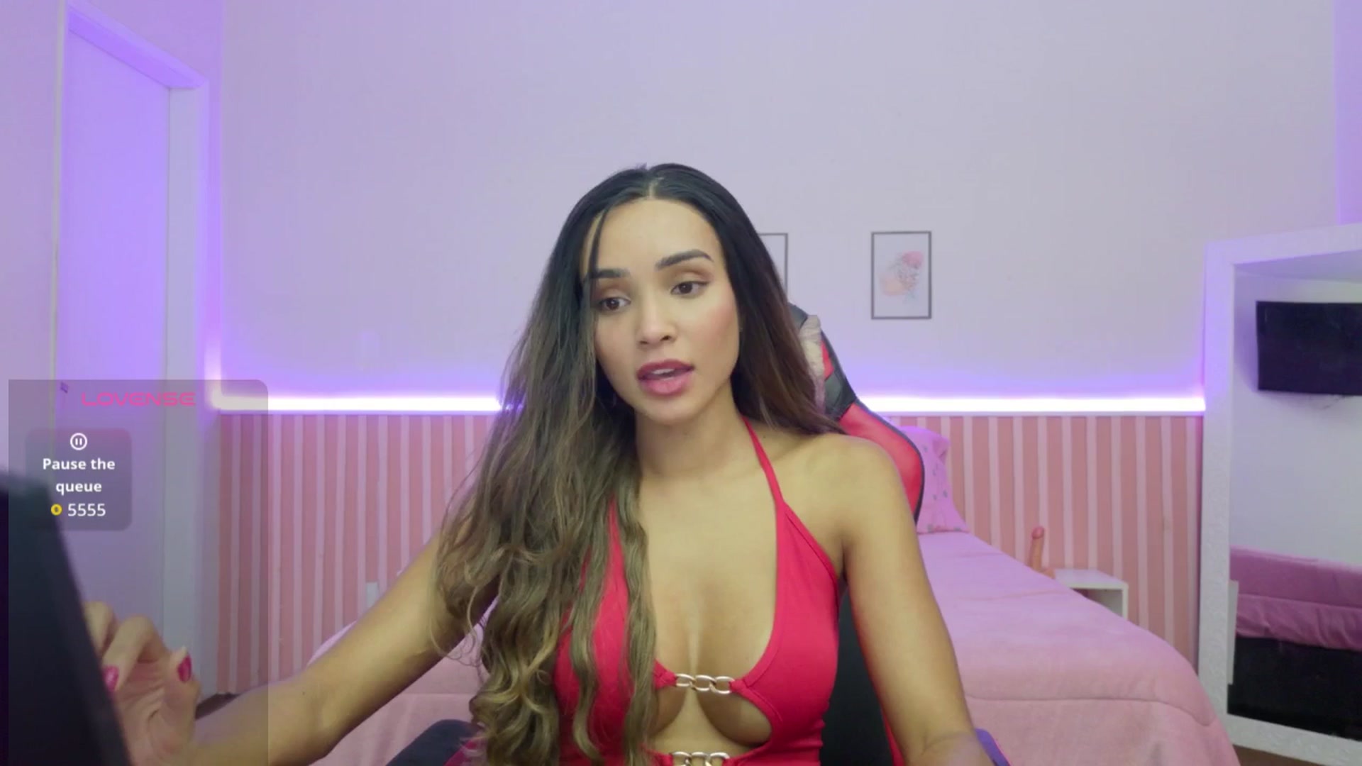 Gallery image thumbnail from Helen9g38's myfreecams stream on, 01/27/2026, 24:24 image 18 of 20