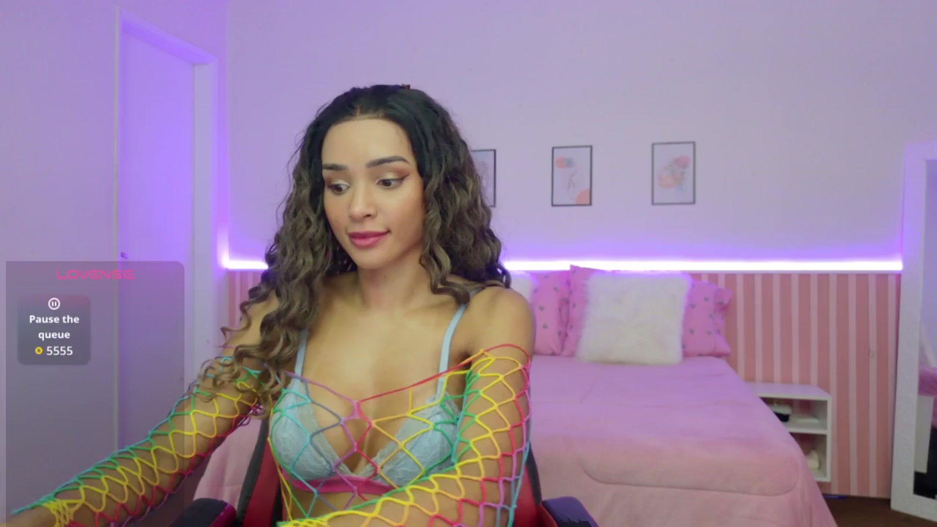 Gallery image thumbnail from Helen9g38's myfreecams stream on, 01/30/2026, 11:32 image 8 of 20
