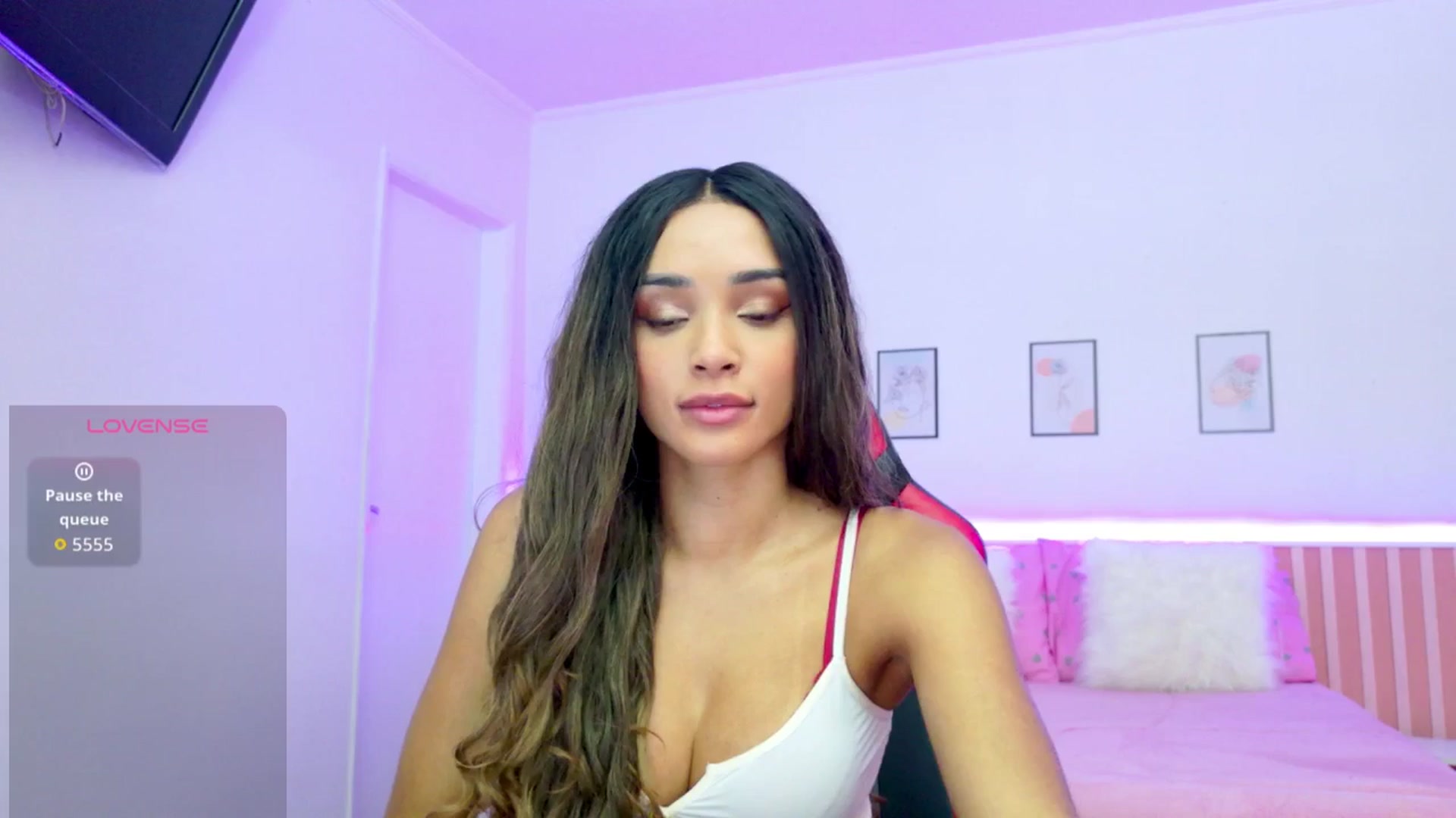 Gallery image thumbnail from Helen9g38's myfreecams stream on, 02/02/2026, 12:34 image 18 of 20