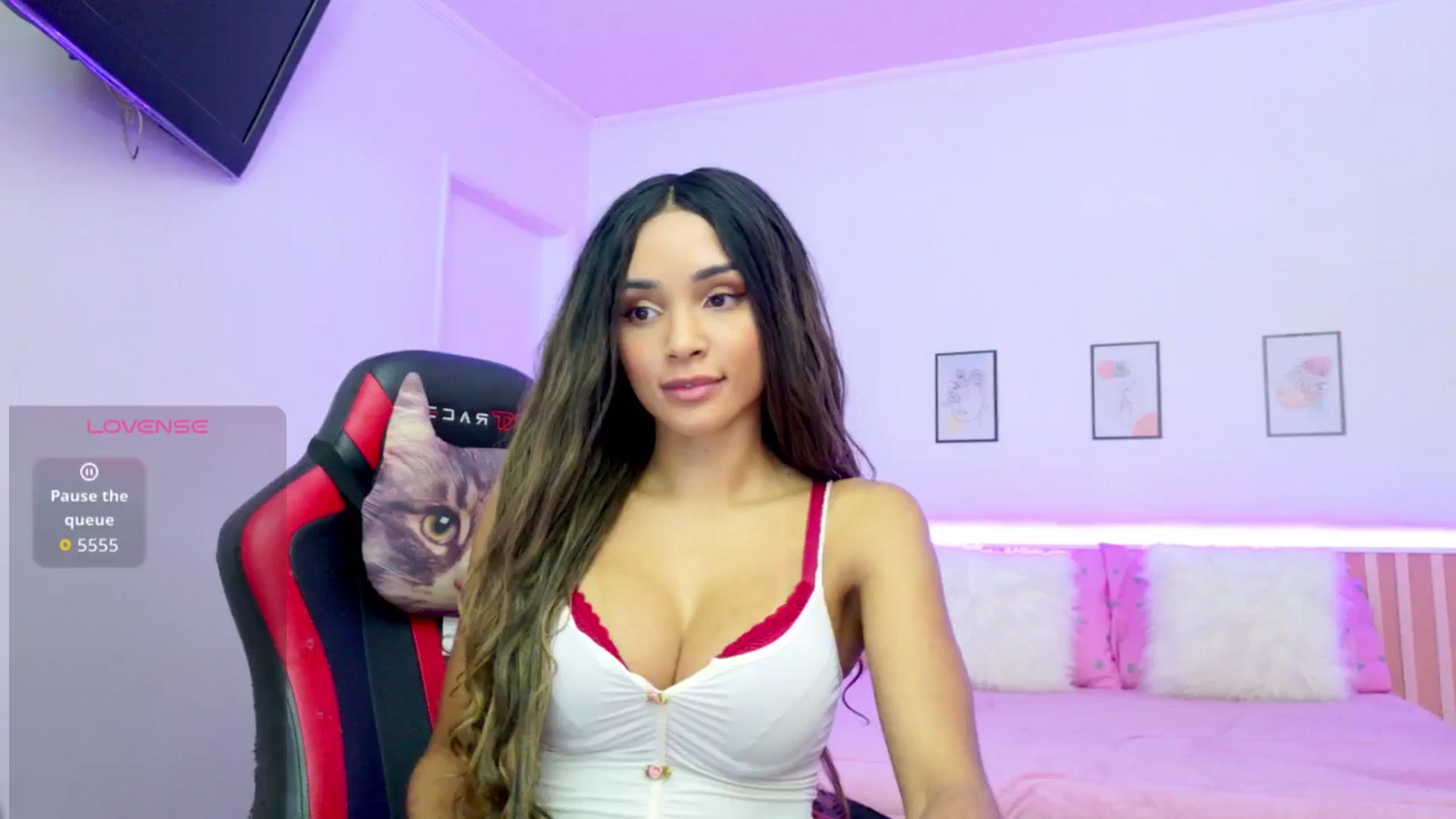 Gallery image thumbnail from Helen9g38's myfreecams stream on, 02/02/2026, 13:38 image 9 of 20