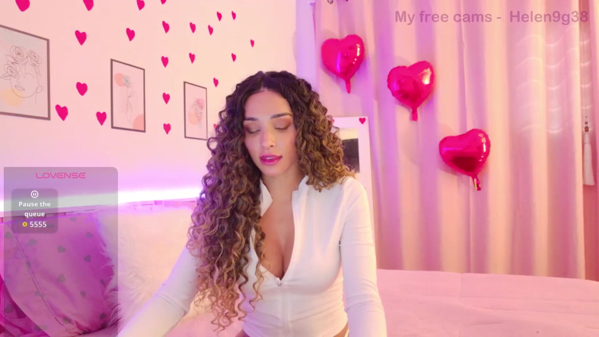 Gallery image thumbnail from Helen9g38's myfreecams stream on, 02/12/2026, 13:03 image 18 of 20