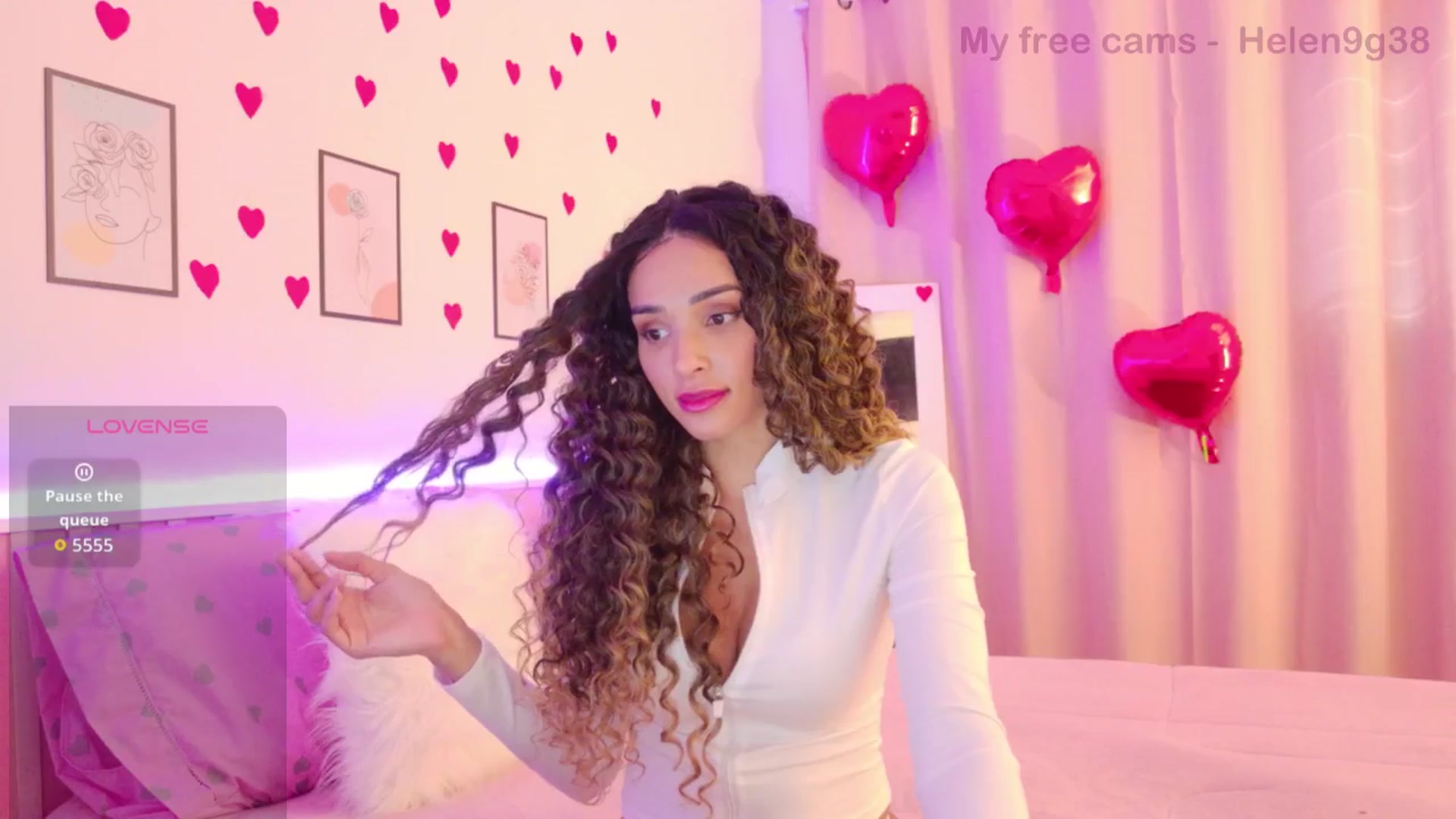 Gallery image thumbnail from Helen9g38's myfreecams stream on, 02/12/2026, 13:03 image 11 of 20