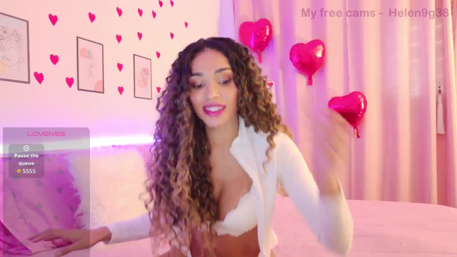 Gallery image thumbnail from Helen9g38's myfreecams stream on, 02/12/2026, 13:03 image 9 of 20