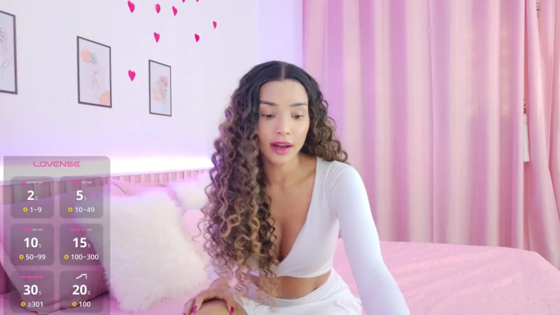 Gallery image thumbnail from Helen9g38's myfreecams stream on, 03/02/2026, 12:00 image 17 of 20