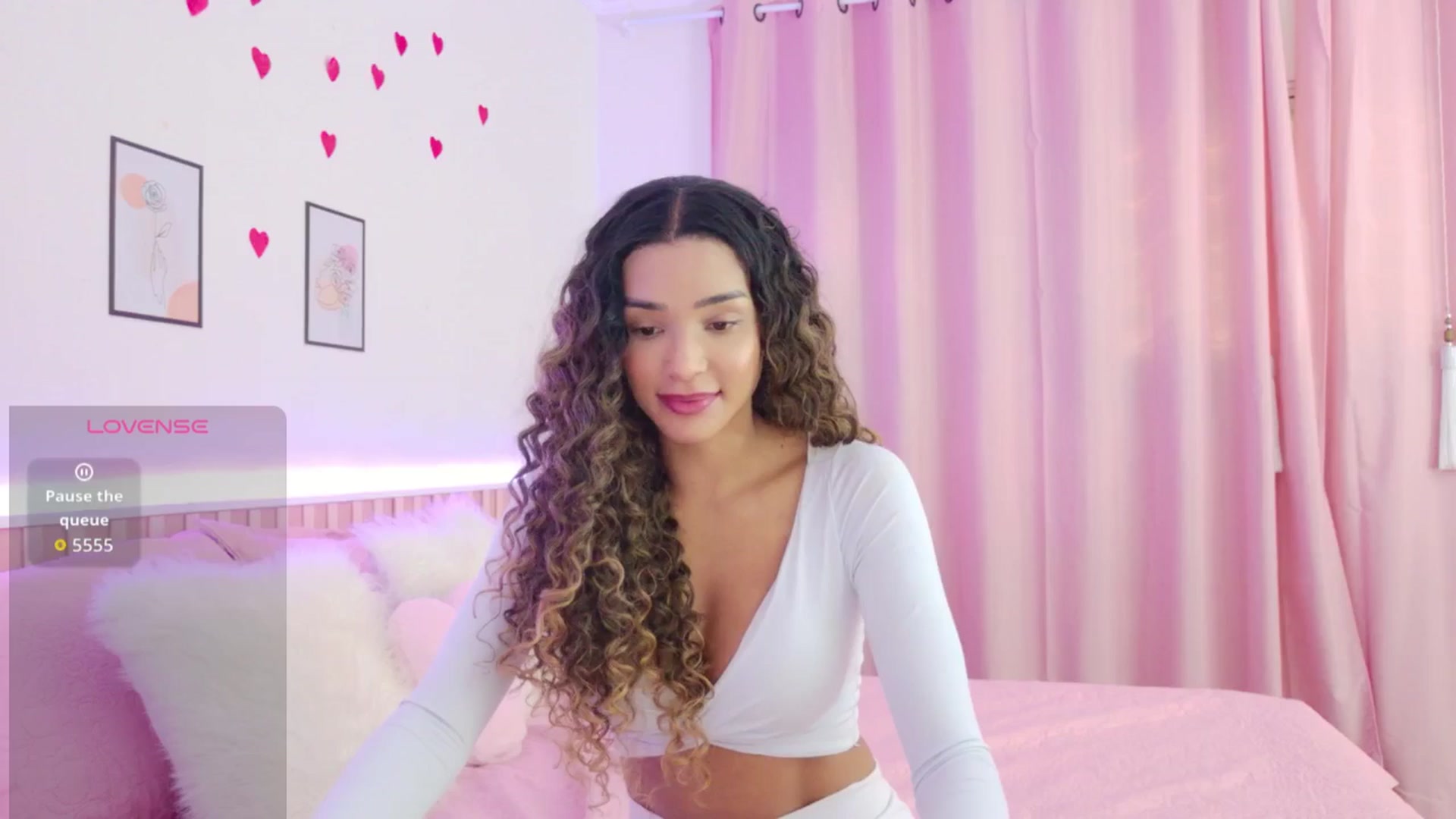 Gallery image thumbnail from Helen9g38's myfreecams stream on, 03/02/2026, 12:00 image 3 of 20