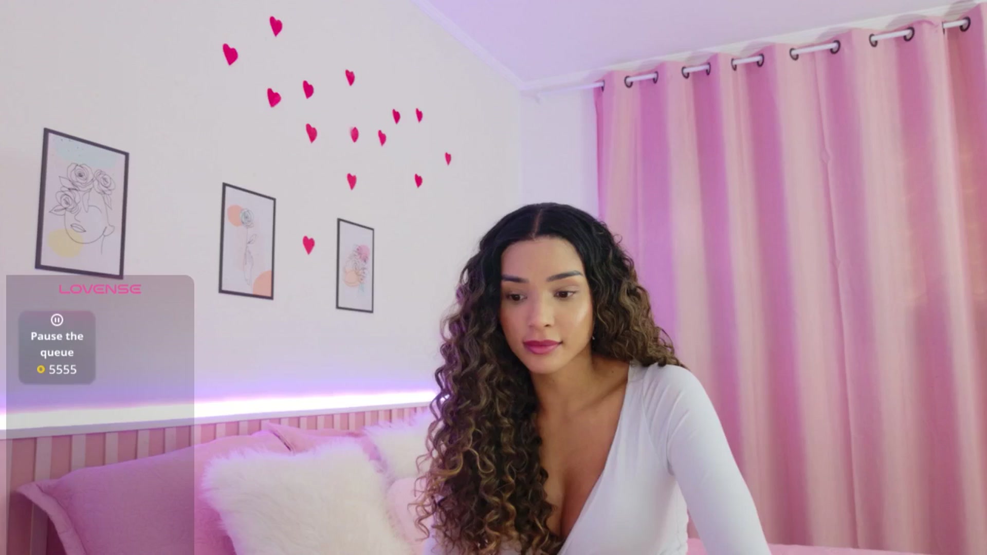 Gallery image thumbnail from Helen9g38's myfreecams stream on, 03/02/2026, 12:00 image 2 of 20