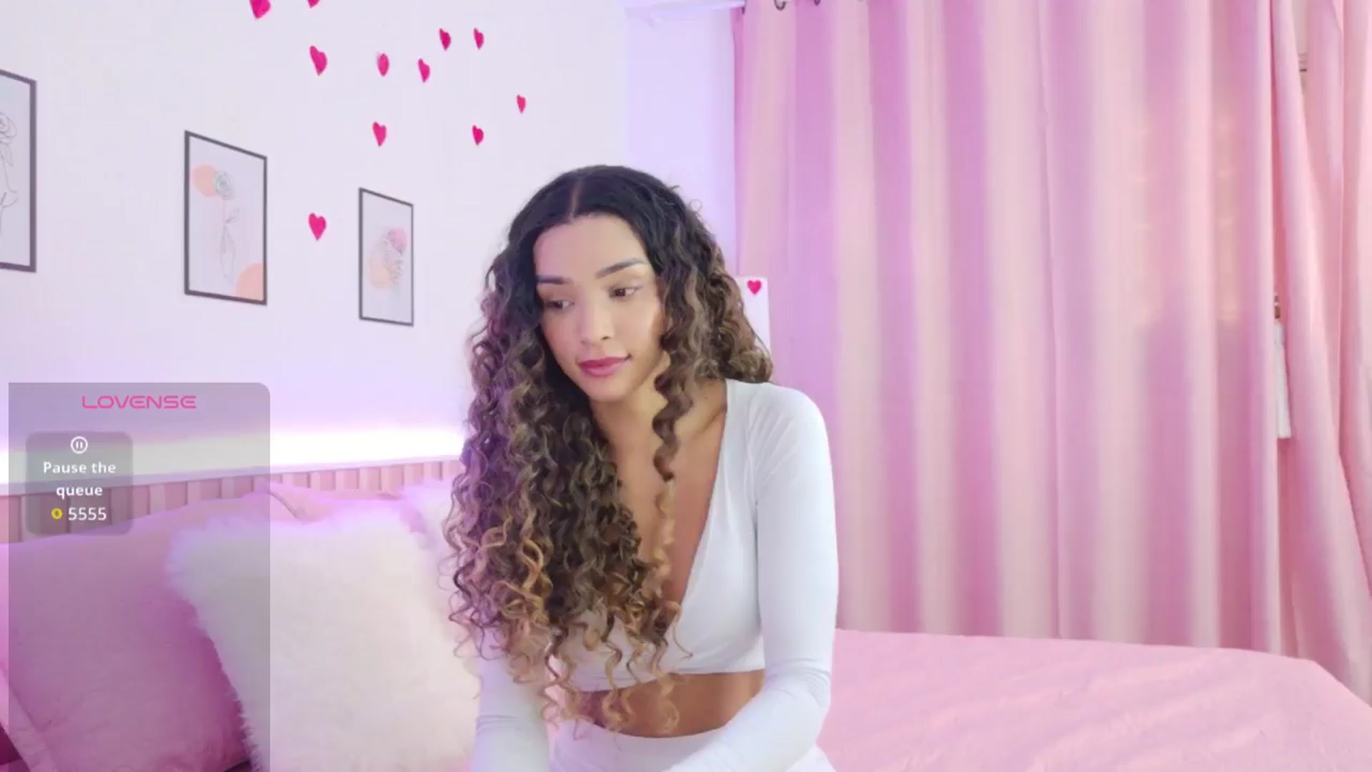 Gallery image thumbnail from Helen9g38's myfreecams stream on, 03/02/2026, 12:00 image 20 of 20