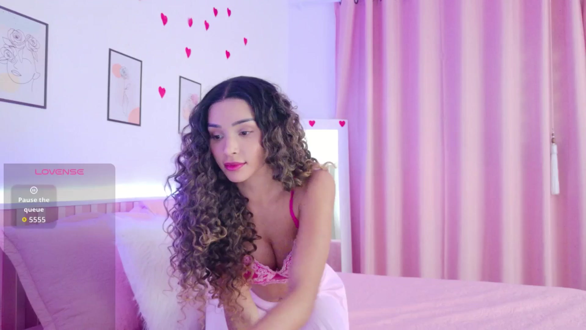 Gallery image thumbnail from Helen9g38's myfreecams stream on, 03/03/2026, 21:05 image 11 of 20