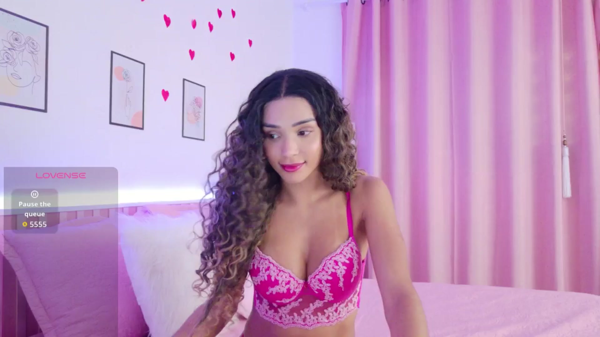 Gallery image thumbnail from Helen9g38's myfreecams stream on, 03/03/2026, 21:05 image 2 of 20