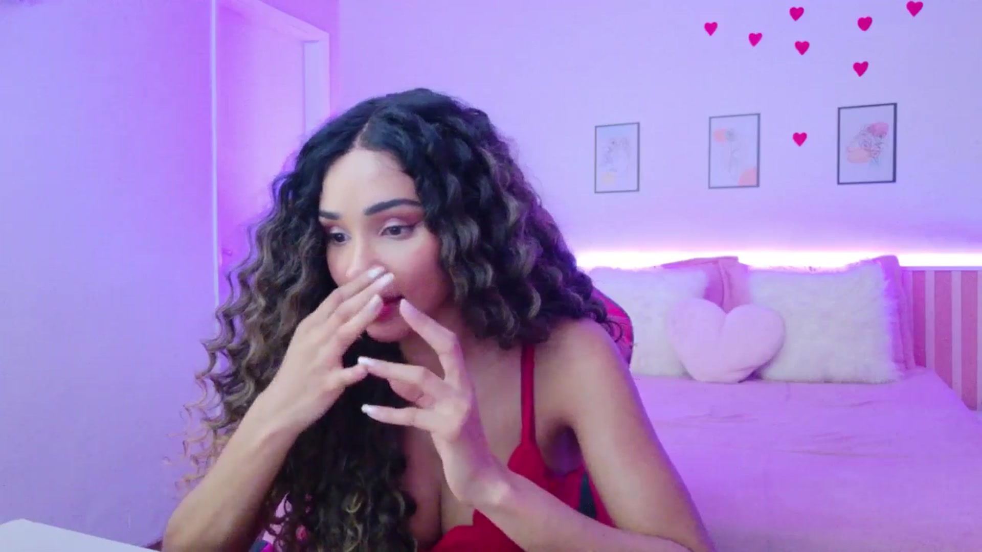 Gallery image thumbnail from Helen9g38's myfreecams stream on, 04/09/2026, 13:05 image 5 of 20