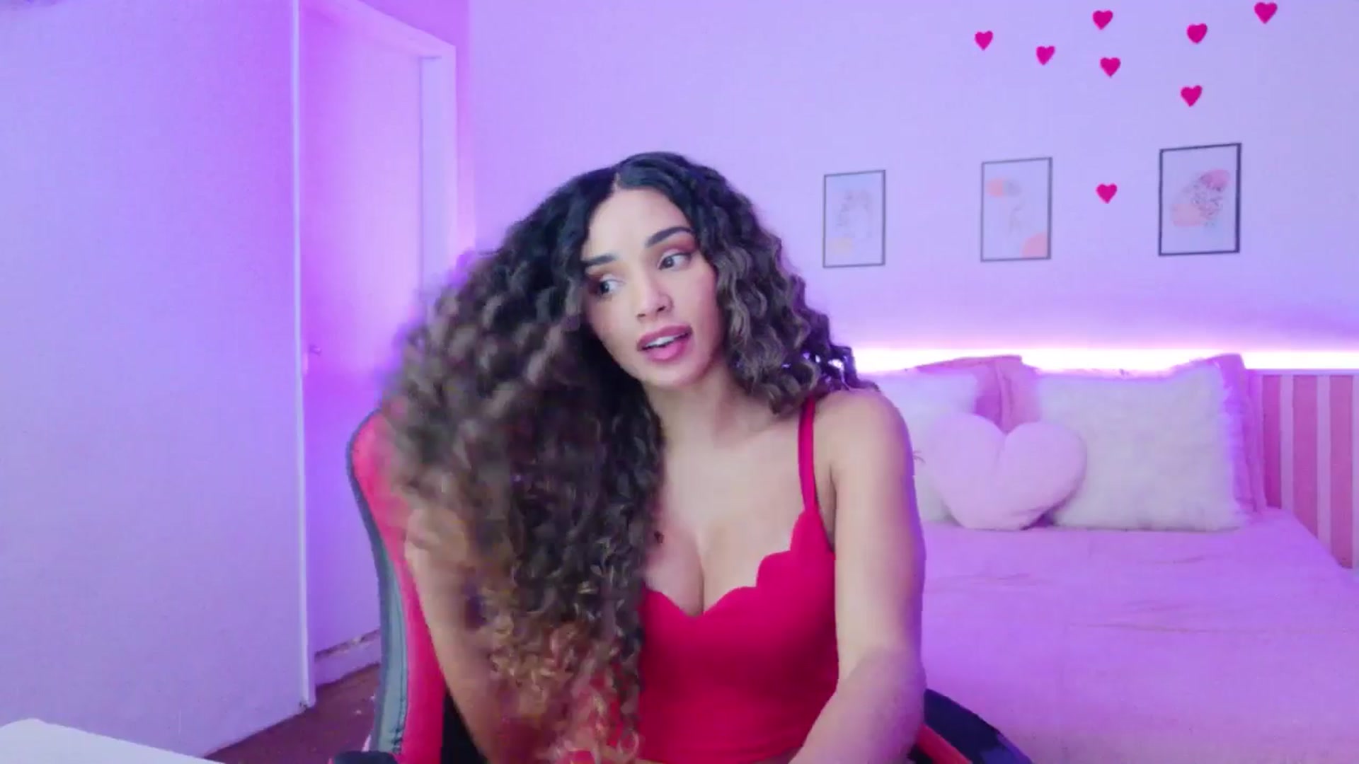 Gallery image thumbnail from Helen9g38's myfreecams stream on, 04/09/2026, 13:05 image 15 of 20