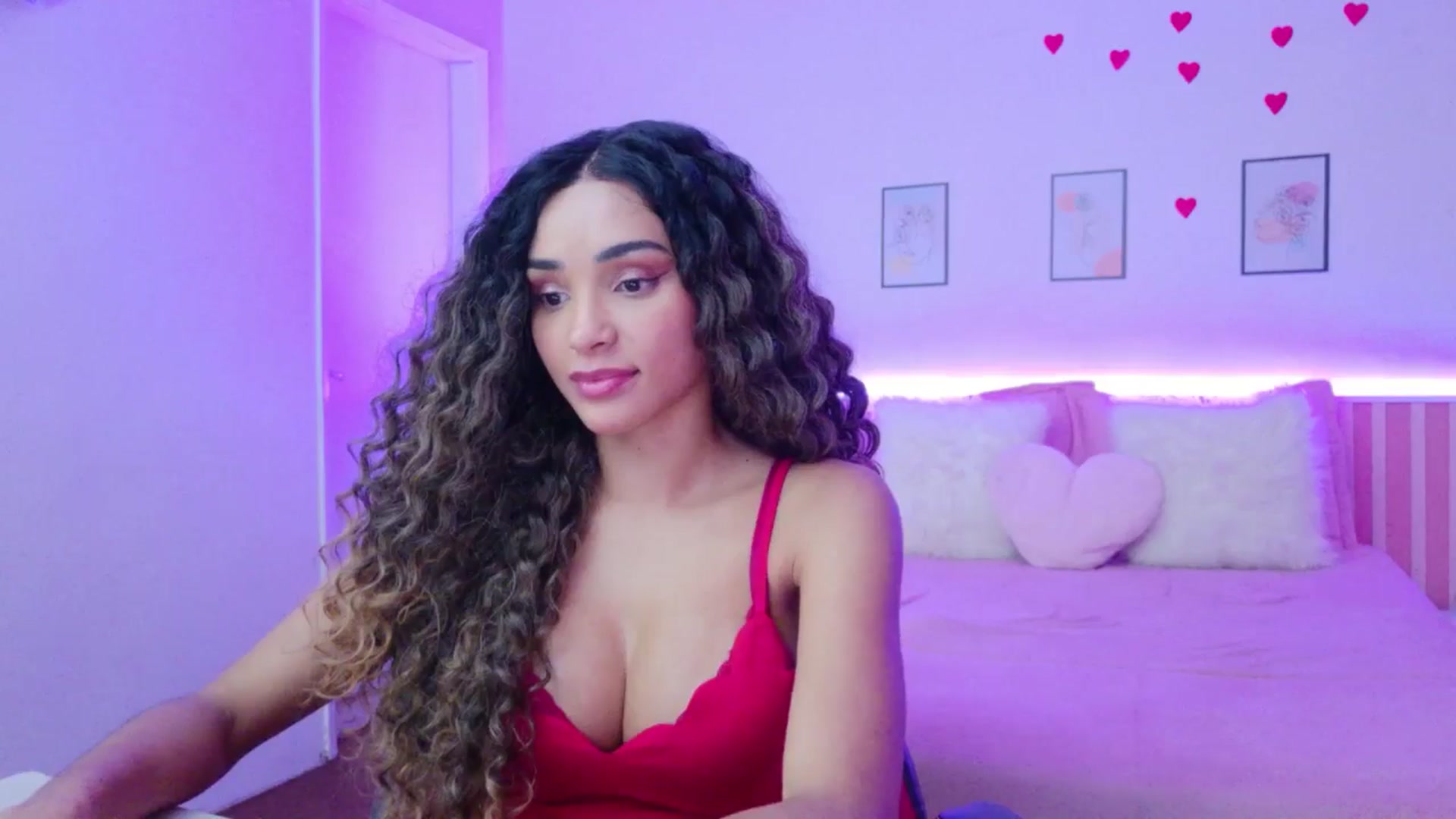 Gallery image thumbnail from Helen9g38's myfreecams stream on, 04/09/2026, 13:05 image 20 of 20