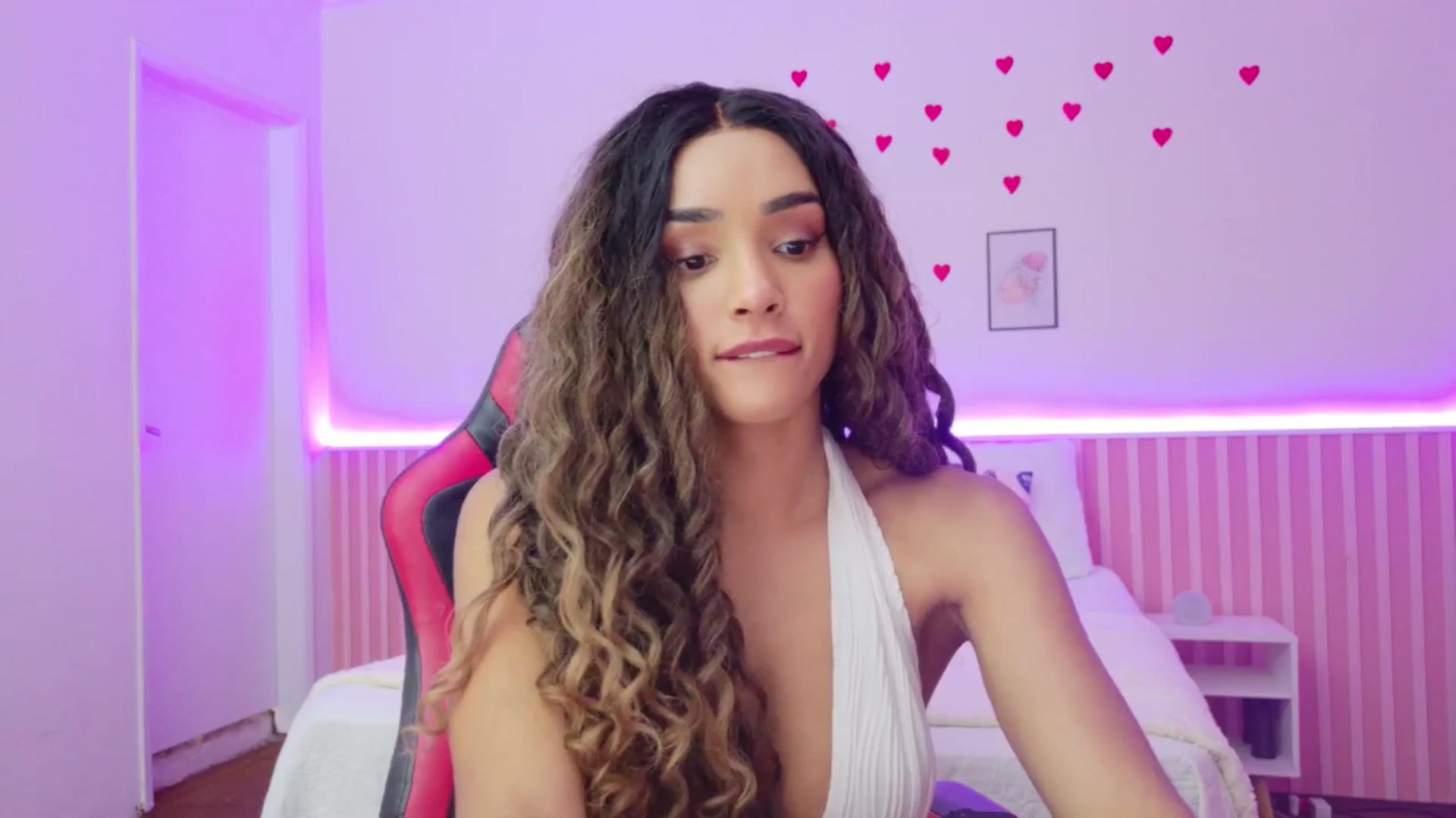 Gallery image thumbnail from Helen9g38's myfreecams stream on, 05/02/2026, 11:55 image 20 of 20