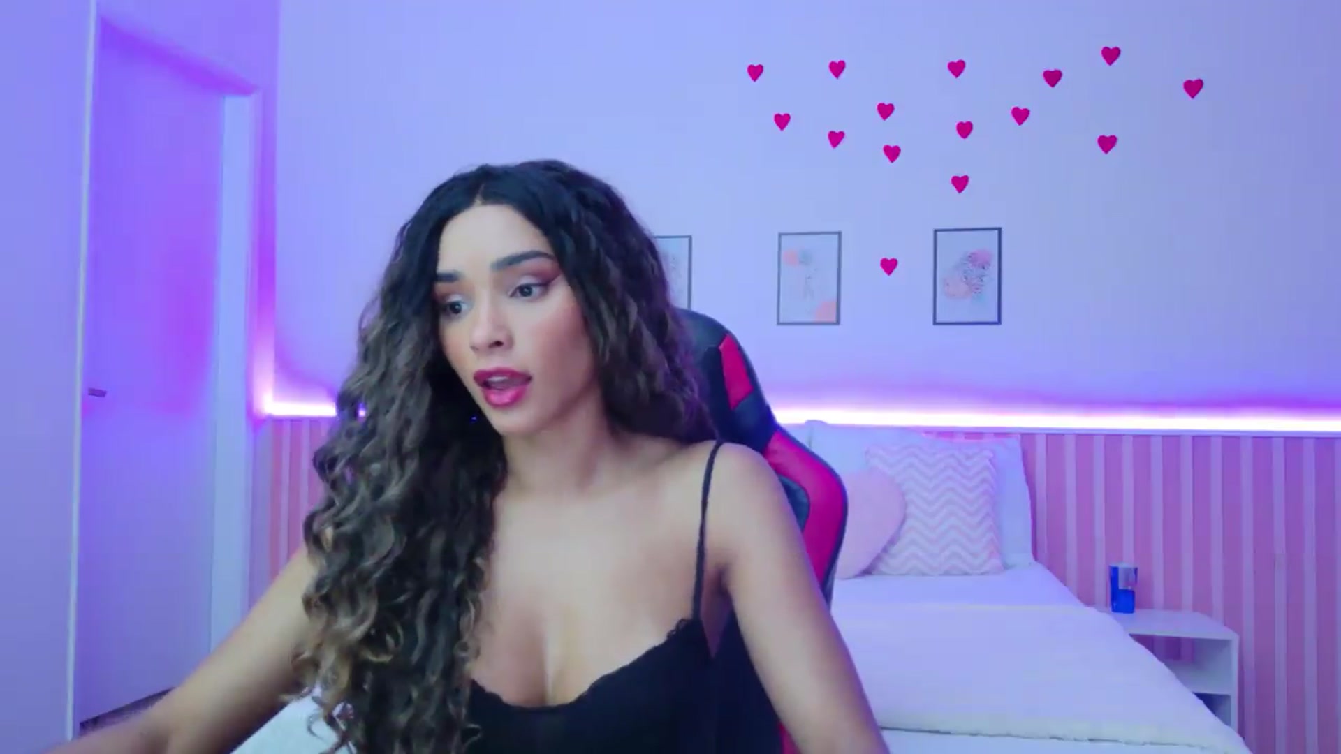 Gallery image thumbnail from Helen9g38's myfreecams stream on, 05/05/2026, 11:14 image 3 of 20