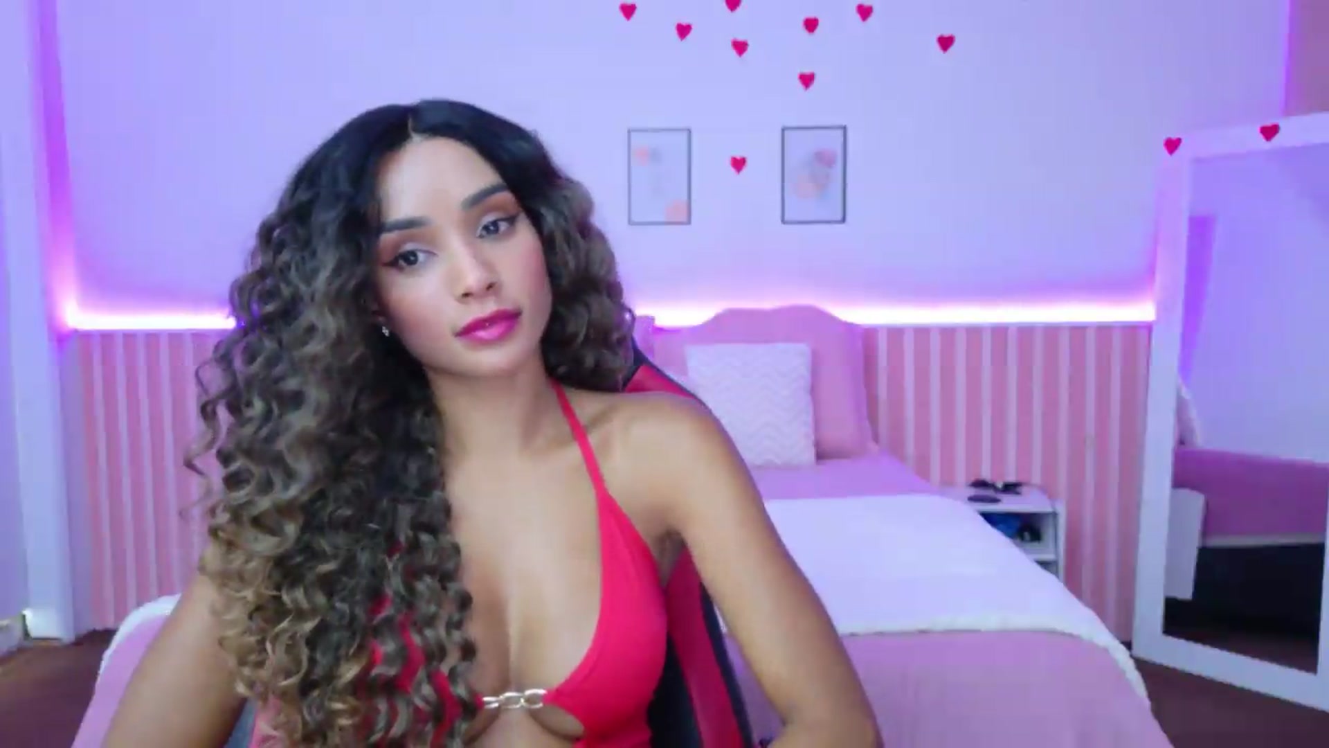 Gallery image thumbnail from Helen9g38's myfreecams stream on, 08/18/2026, 19:35 image 4 of 20