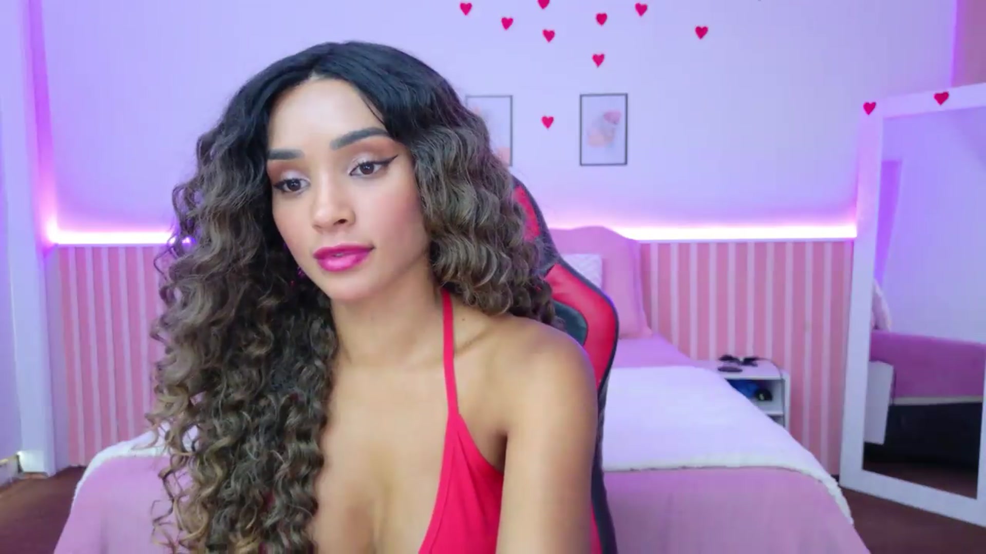 Gallery image thumbnail from Helen9g38's myfreecams stream on, 08/18/2026, 19:35 image 2 of 20