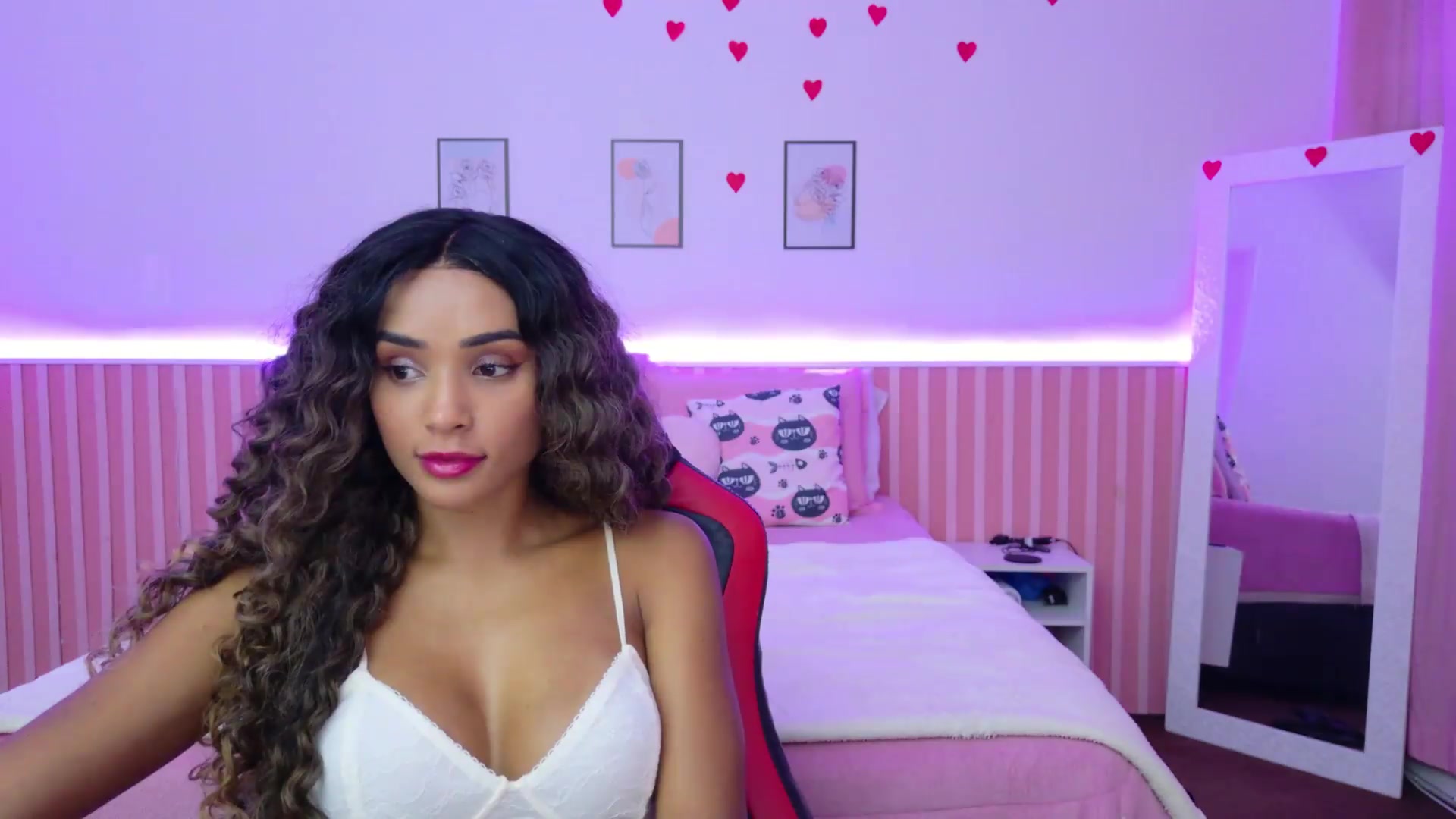 Gallery image thumbnail from Helen9g38's myfreecams stream on, 08/20/2026, 18:34 image 3 of 20