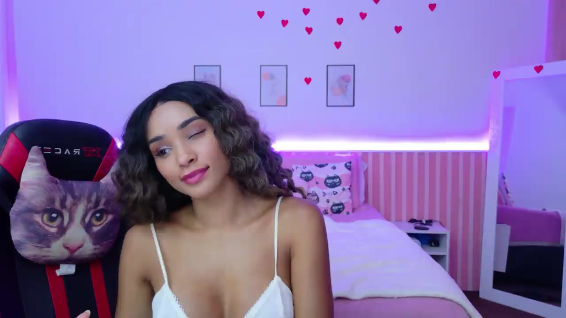 Gallery image thumbnail from Helen9g38's myfreecams stream on, 08/20/2026, 20:47 image 2 of 20