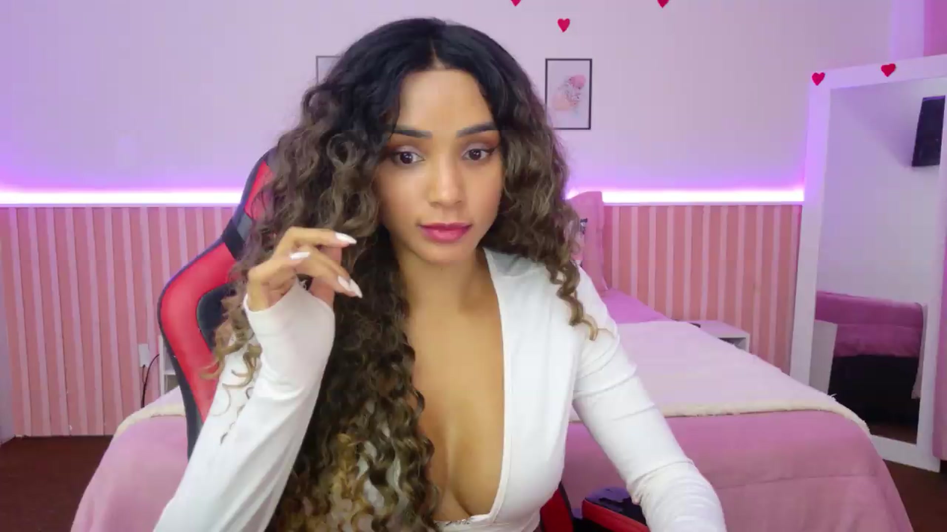 Gallery image thumbnail from Helen9g38's myfreecams stream on, 08/25/2026, 17:52 image 1 of 20