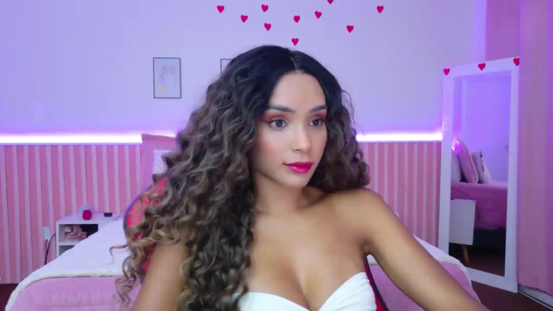 Gallery image thumbnail from Helen9g38's myfreecams stream on, 08/28/2026, 15:47 image 2 of 20