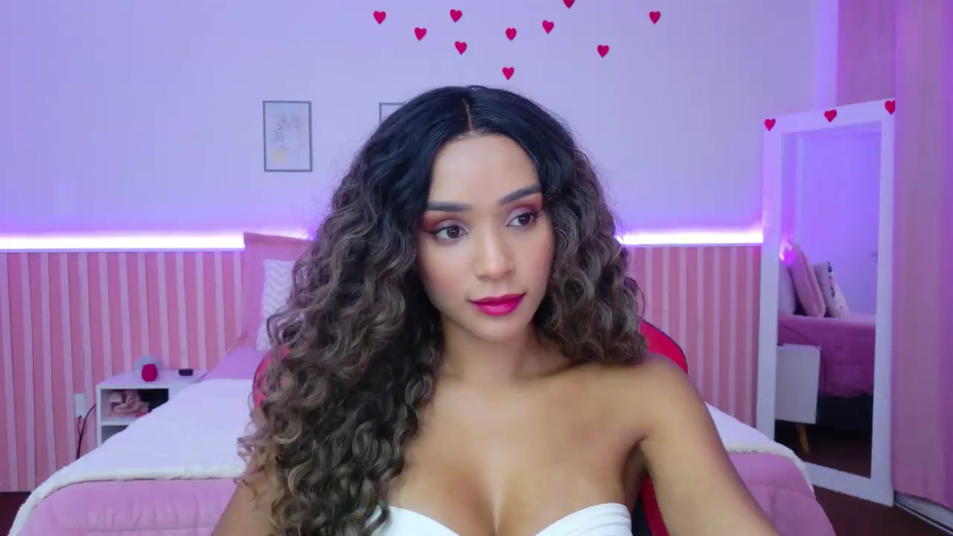 Gallery image thumbnail from Helen9g38's myfreecams stream on, 08/28/2026, 15:47 image 11 of 20