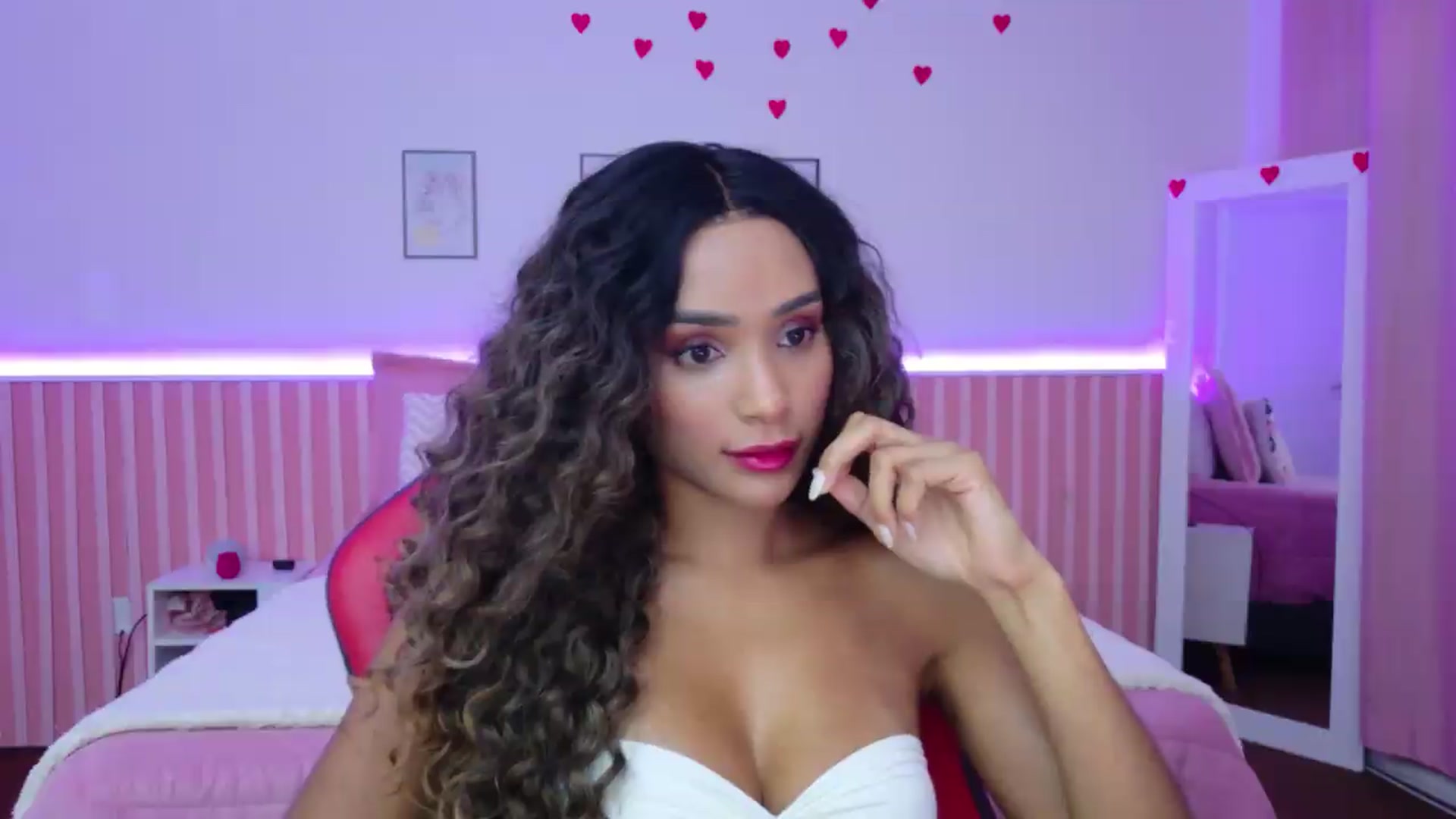 Gallery image thumbnail from Helen9g38's myfreecams stream on, 08/28/2026, 15:47 image 9 of 20
