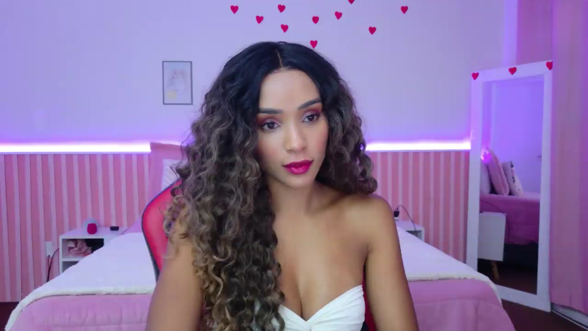 Gallery image thumbnail from Helen9g38's myfreecams stream on, 08/28/2026, 15:47 image 7 of 20
