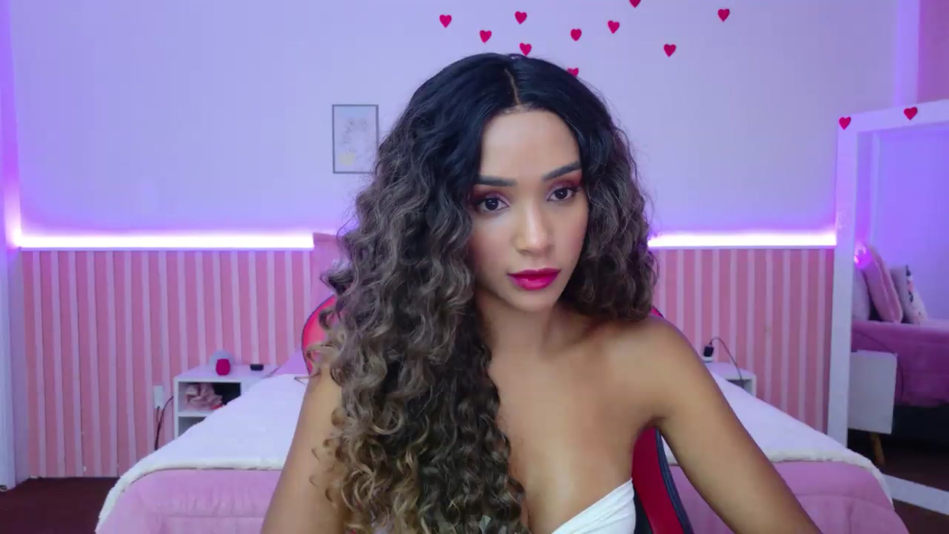 Gallery image thumbnail from Helen9g38's myfreecams stream on, 08/28/2026, 15:47 image 16 of 20