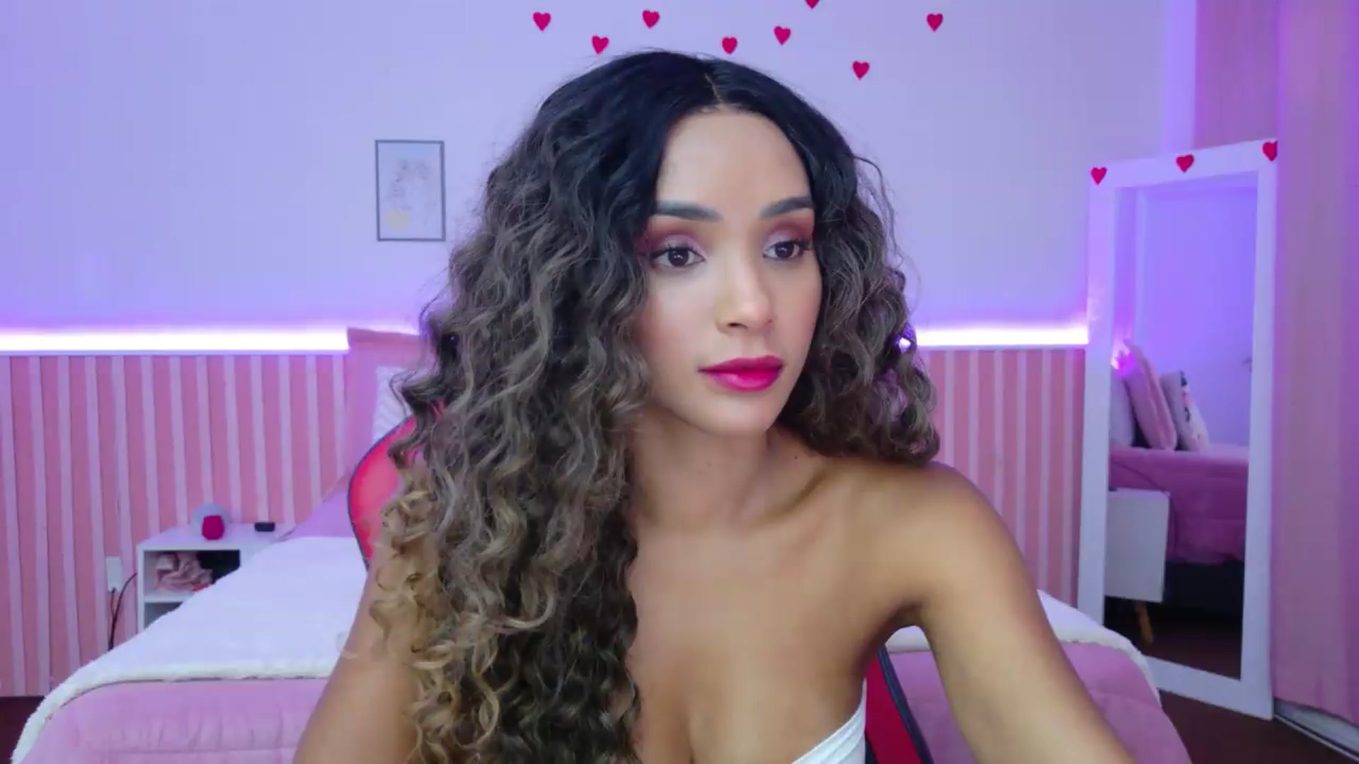 Gallery image thumbnail from Helen9g38's myfreecams stream on, 08/28/2026, 15:47 image 6 of 20