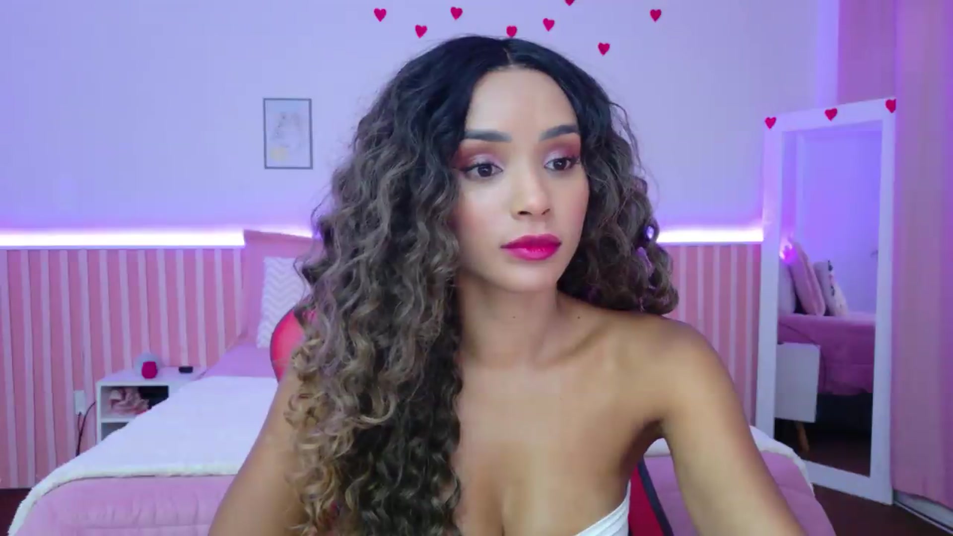 Gallery image thumbnail from Helen9g38's myfreecams stream on, 08/28/2026, 15:47 image 4 of 20