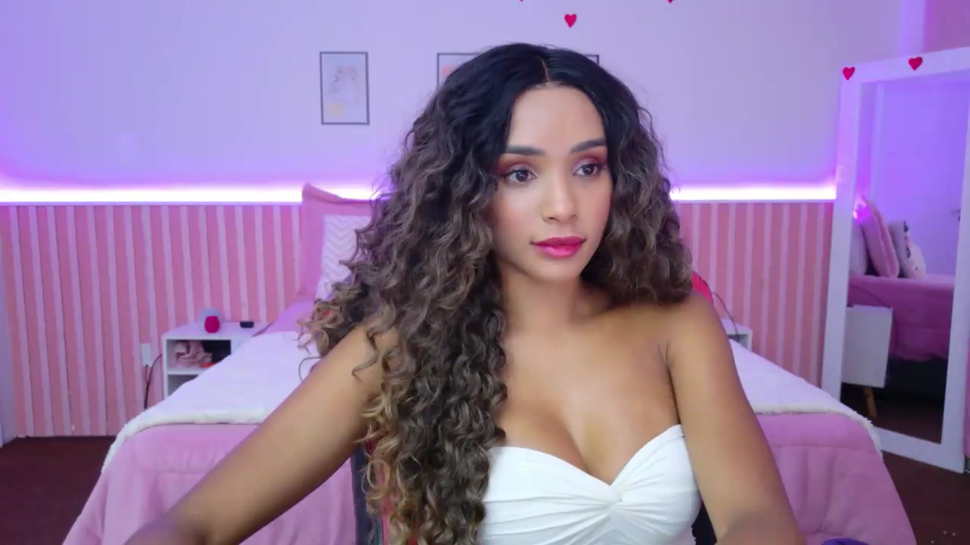 Gallery image thumbnail from Helen9g38's myfreecams stream on, 08/28/2026, 16:35 image 3 of 20