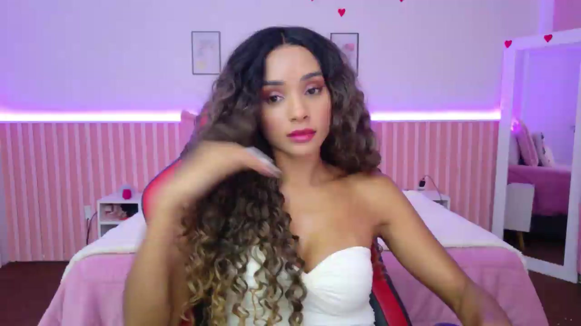 Gallery image thumbnail from Helen9g38's myfreecams stream on, 08/28/2026, 16:35 image 9 of 20