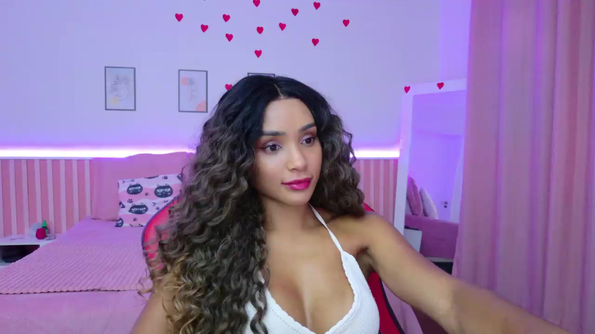 Gallery image thumbnail from Helen9g38's myfreecams stream on, 09/04/2026, 18:32 image 14 of 20
