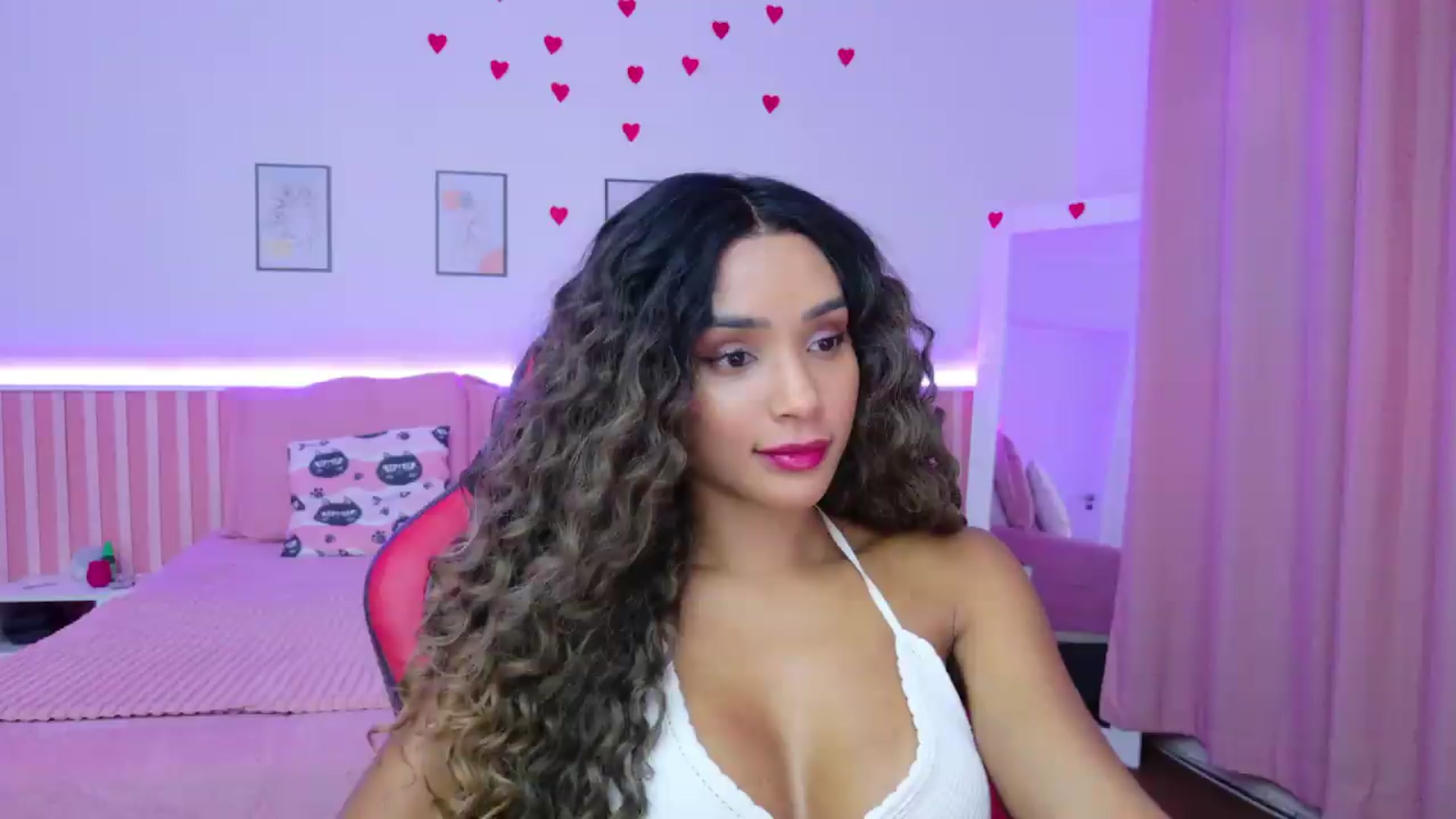Gallery image thumbnail from Helen9g38's myfreecams stream on, 09/04/2026, 18:32 image 10 of 20