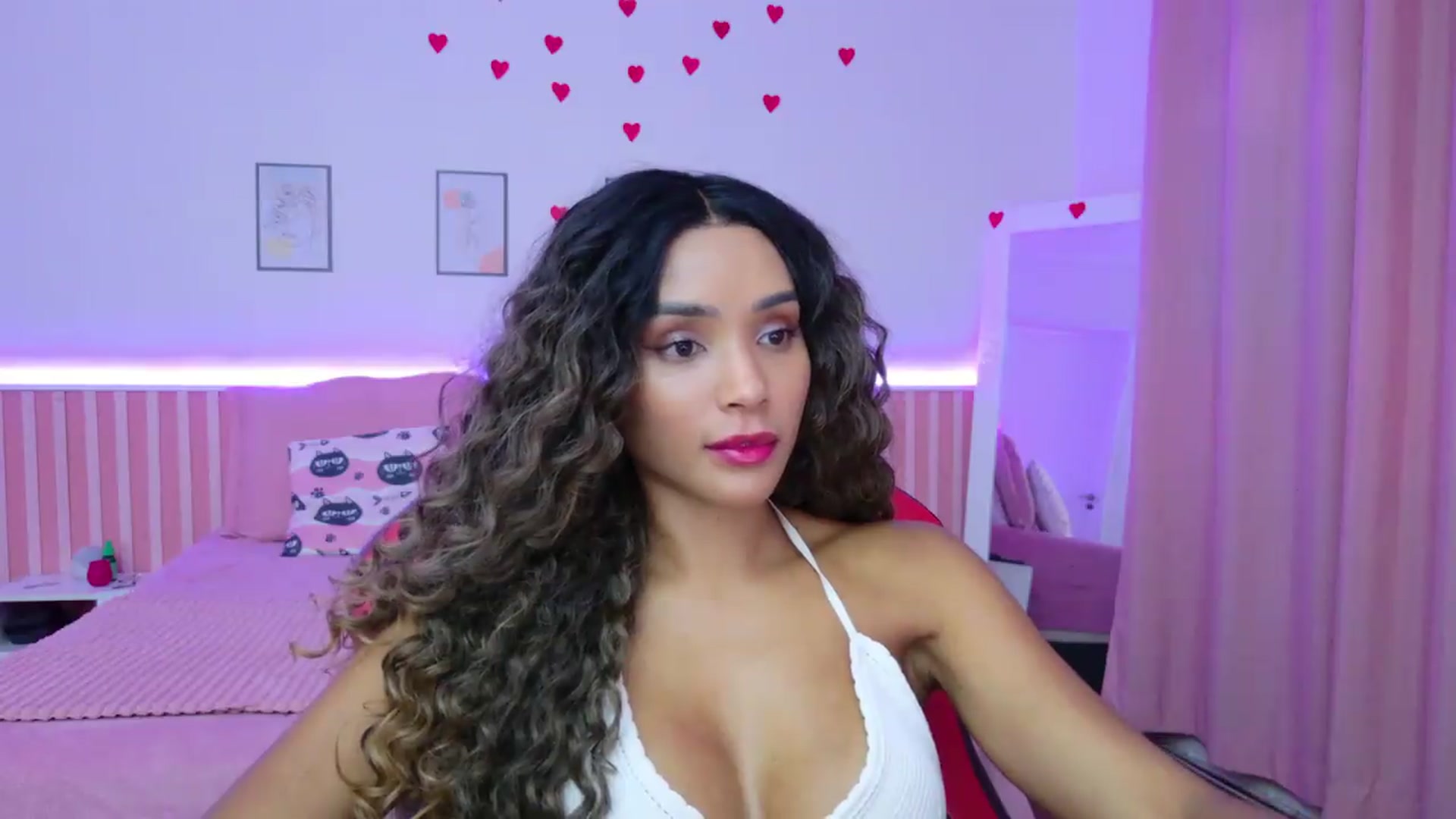 Gallery image thumbnail from Helen9g38's myfreecams stream on, 09/04/2026, 18:32 image 16 of 20